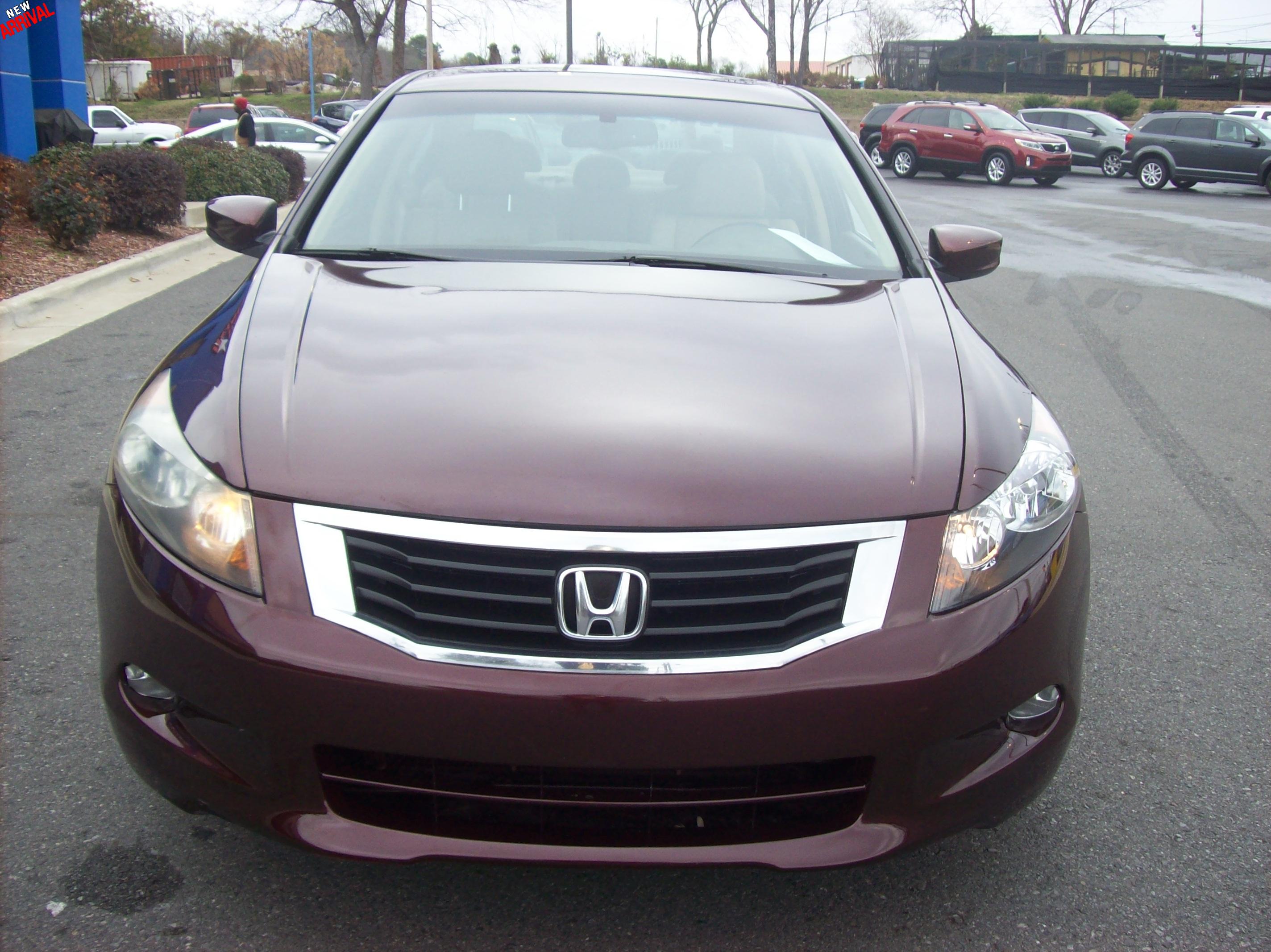Lloyd's Auto Sales - 2010 Honda Accord EX-L V-6 Sedan AT