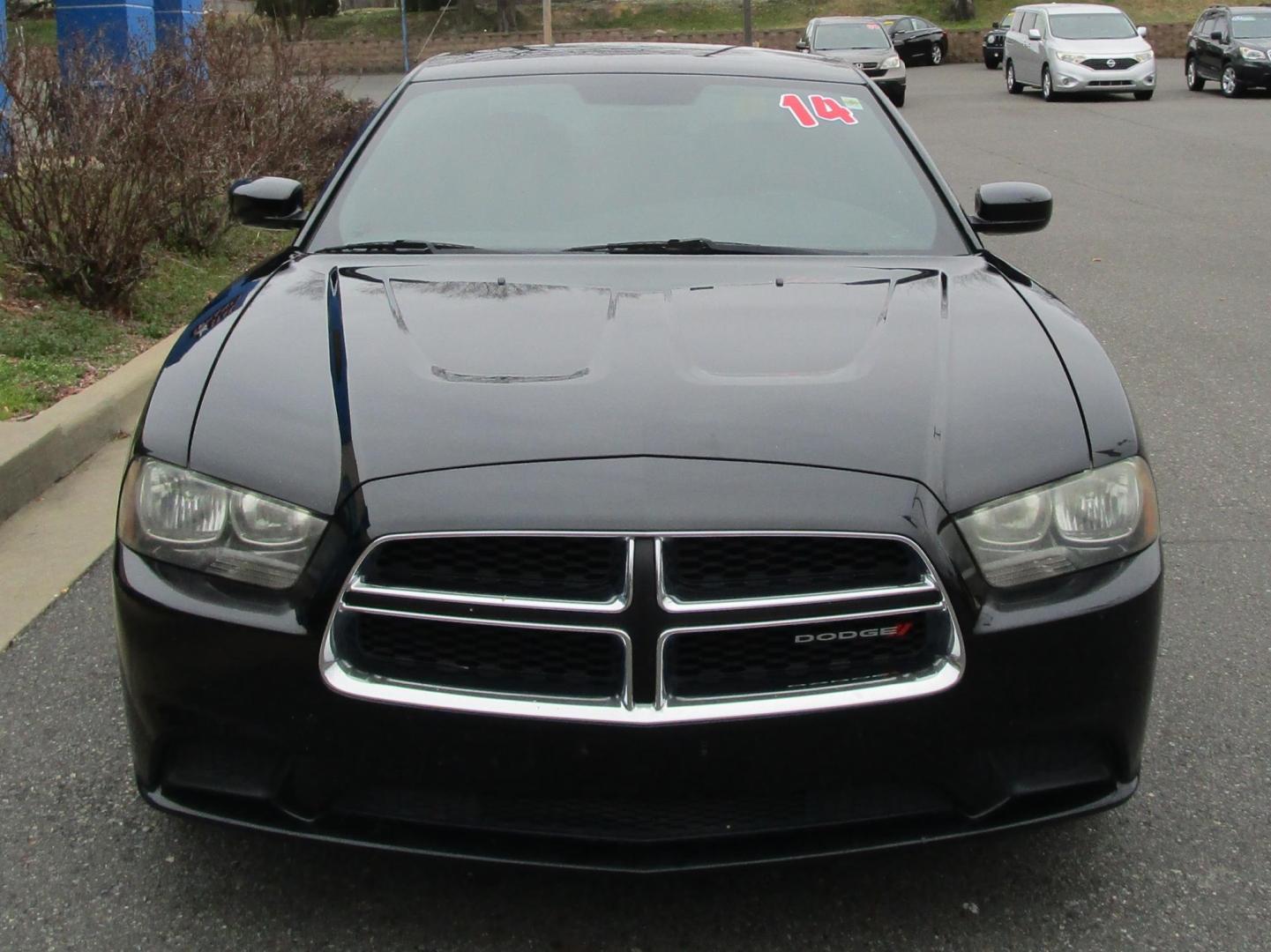 2014 BLACK /Gray/ Cloth Dodge Charger SE (2C3CDXBG3EH) with an 3.6L V6 DOHC 24V engine, 5-Speed Automatic transmission, located at 1814 Albert Pike Road, Hot Springs, AR, 71913, (501) 623-1717, 34.494228, -93.094070 - Photo#2