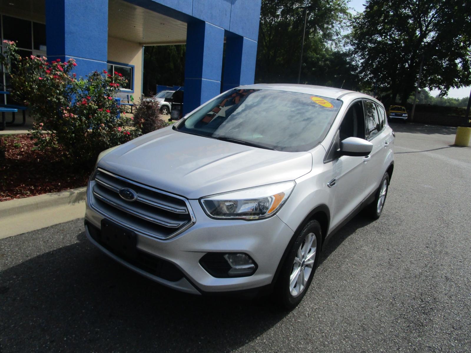 2017 /Tan / Cloth Ford Escape SE 4WD (1FMCU9GD0HU) with an 1.5L L4 DOHC 16V engine, 6A transmission, located at 1814 Albert Pike Road, Hot Springs, AR, 71913, (501) 623-1717, 34.494228, -93.094070 - Photo #0