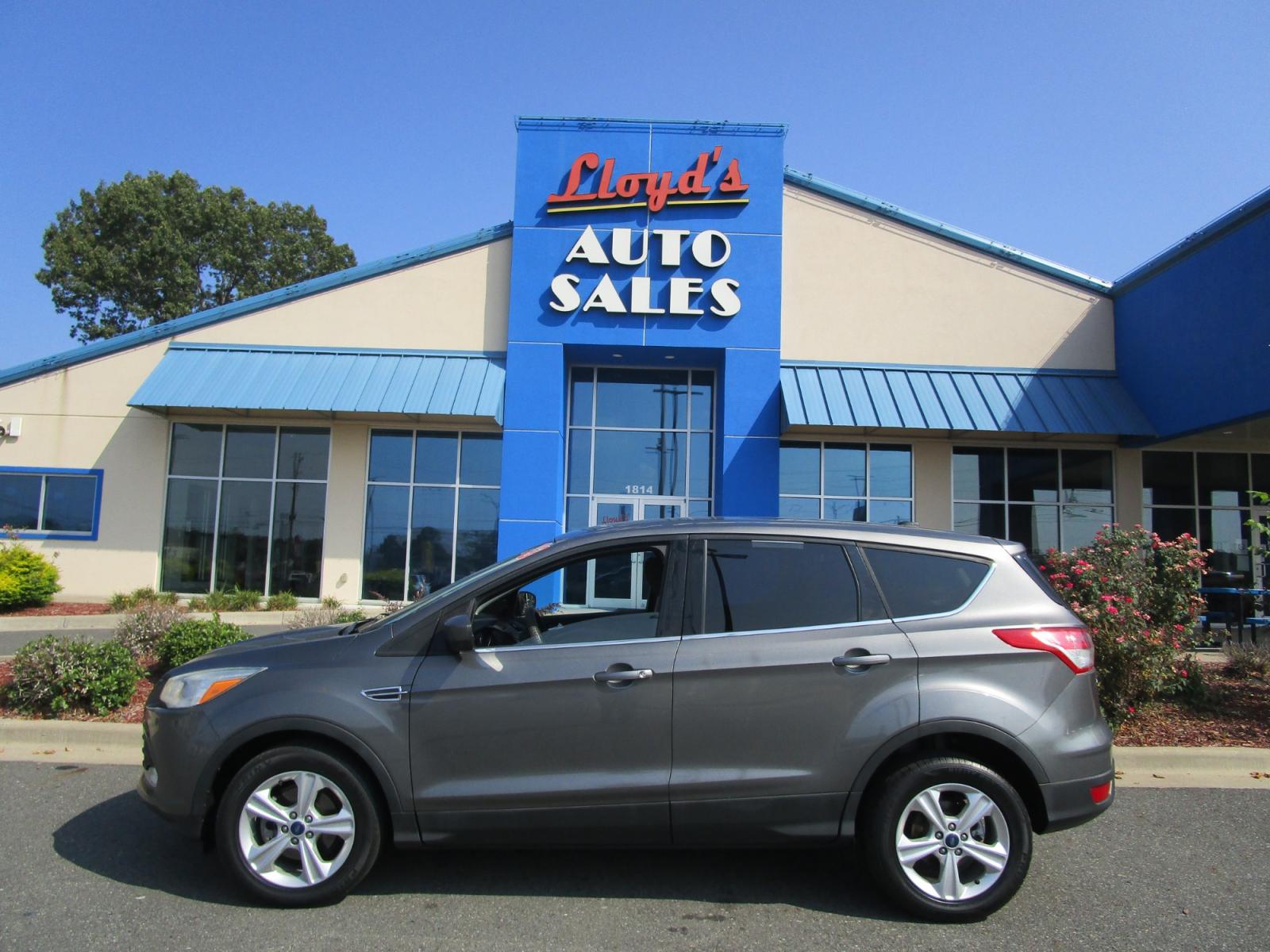 2014 Grey /Gray / Cloth Ford Escape SE FWD (1FMCU0GX6EU) with an 1.6L L4 DOHC 16V engine, 6-Speed Automatic transmission, located at 1814 Albert Pike Road, Hot Springs, AR, 71913, (501) 623-1717, 34.494228, -93.094070 - Photo #0