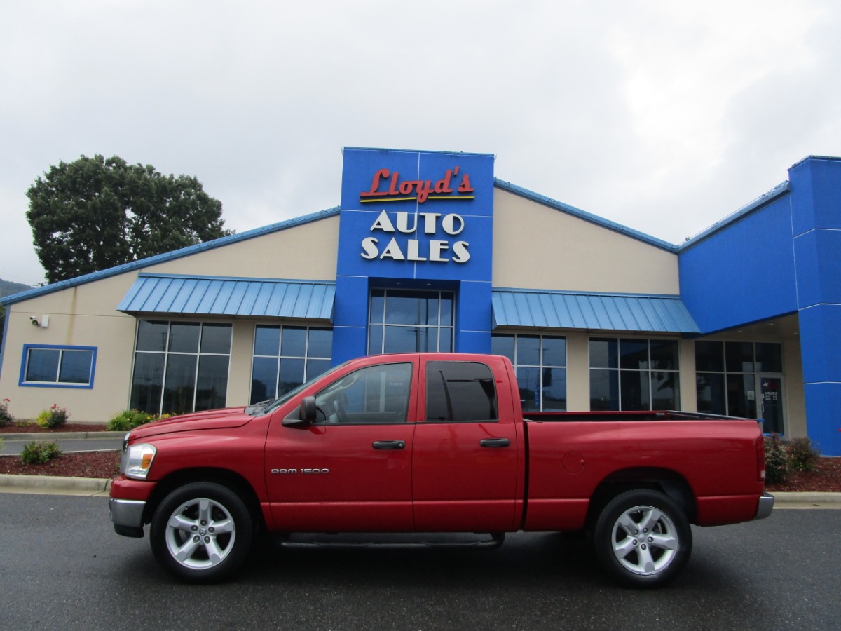 Lloyd's Auto Sales 2006 Dodge Ram 1500 Laramie Quad Cab 2WD