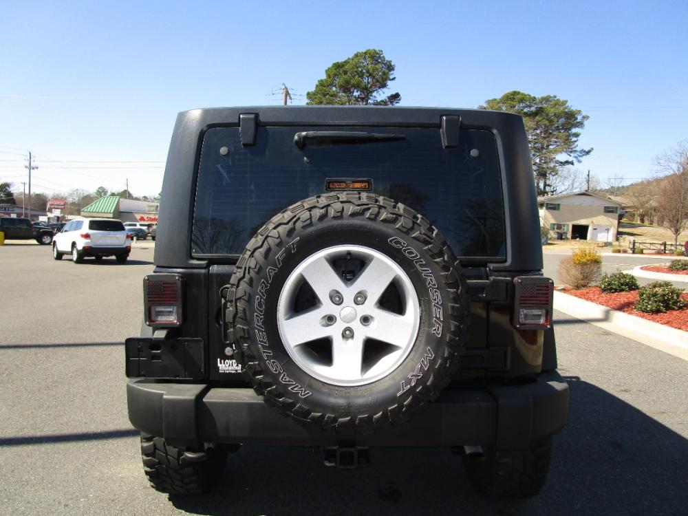 2013 BLACK /Gray/Cloth Jeep Wrangler Sport 4WD (1C4GJWAG8DL) with an 3.6L V6 DOHC 24V FFV engine, located at 1814 Albert Pike Road, Hot Springs, AR, 71913, (501) 623-1717, 34.494228, -93.094070 - Photo #4
