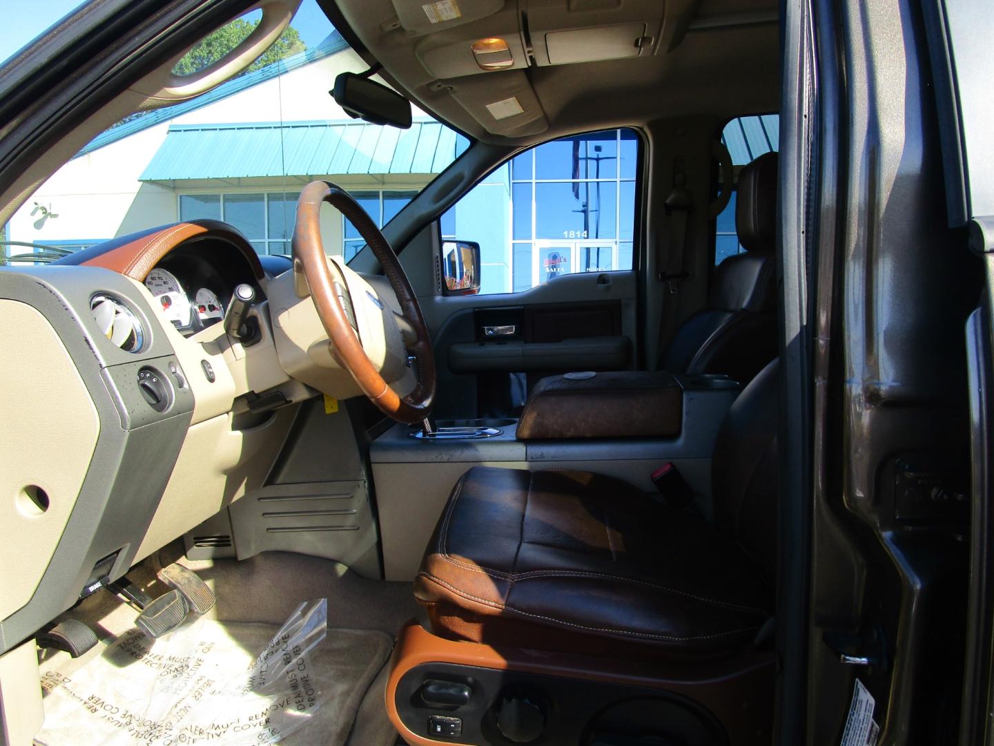 2008 Brown /Tan/Leather Ford F-150 FX4 SuperCrew (1FTPW14VX8K) with an 5.4L V8 SOHC 24V FFV engine, 4-Speed Automatic Overdrive transmission, located at 1814 Albert Pike Road, Hot Springs, AR, 71913, (501) 623-1717, 34.494228, -93.094070 - Photo#9