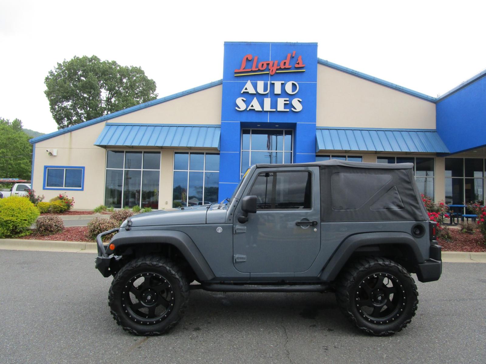 2014 GRAY /Gray Jeep Wrangler Sport 4WD (1C4AJWAG5EL) with an 3.6L V6 DOHC 24V FFV engine, located at 1814 Albert Pike Road, Hot Springs, AR, 71913, (501) 623-1717, 34.494228, -93.094070 - Photo #0