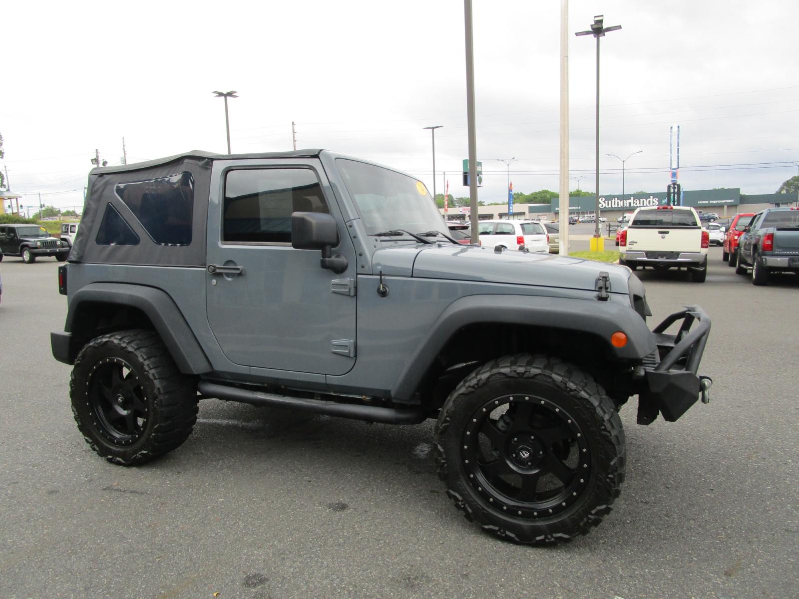 2014 GRAY /Gray Jeep Wrangler Sport 4WD (1C4AJWAG5EL) with an 3.6L V6 DOHC 24V FFV engine, located at 1814 Albert Pike Road, Hot Springs, AR, 71913, (501) 623-1717, 34.494228, -93.094070 - Photo #3