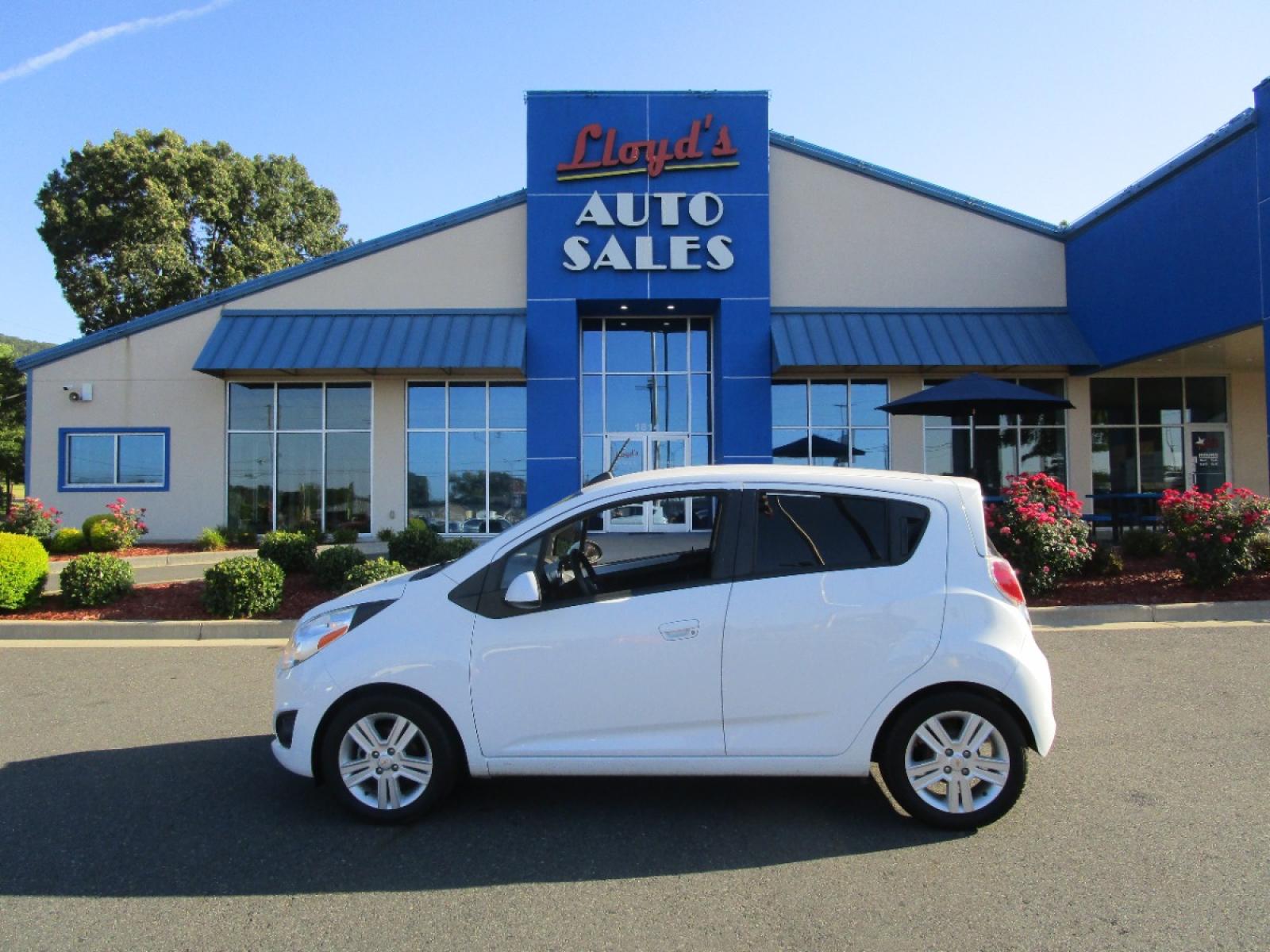 2015 WHITE /Gray / Cloth Chevrolet Spark LS CVT (KL8CB6S97FC) with an 1.2L L4 16V DOHC engine, Continuously Variable Transmission transmission, located at 1814 Albert Pike Road, Hot Springs, AR, 71913, (501) 623-1717, 34.494228, -93.094070 - Photo #0