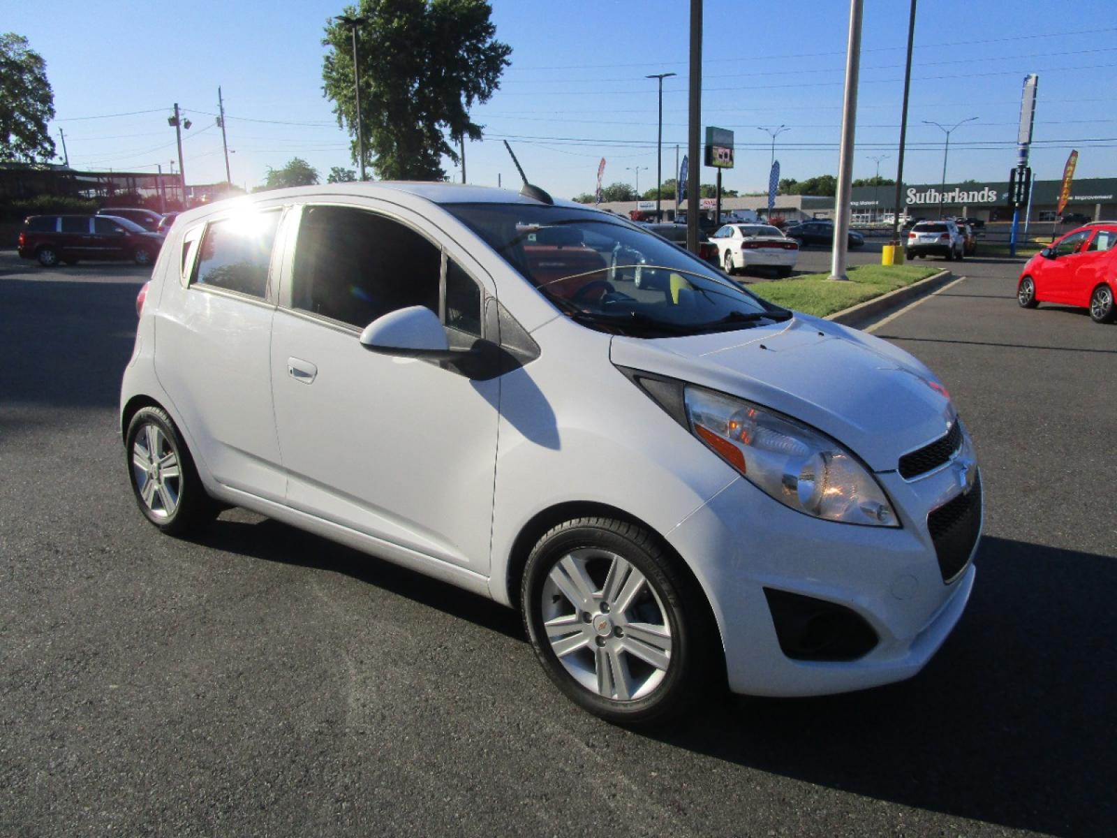 2015 WHITE /Gray / Cloth Chevrolet Spark LS CVT (KL8CB6S97FC) with an 1.2L L4 16V DOHC engine, Continuously Variable Transmission transmission, located at 1814 Albert Pike Road, Hot Springs, AR, 71913, (501) 623-1717, 34.494228, -93.094070 - Photo #3