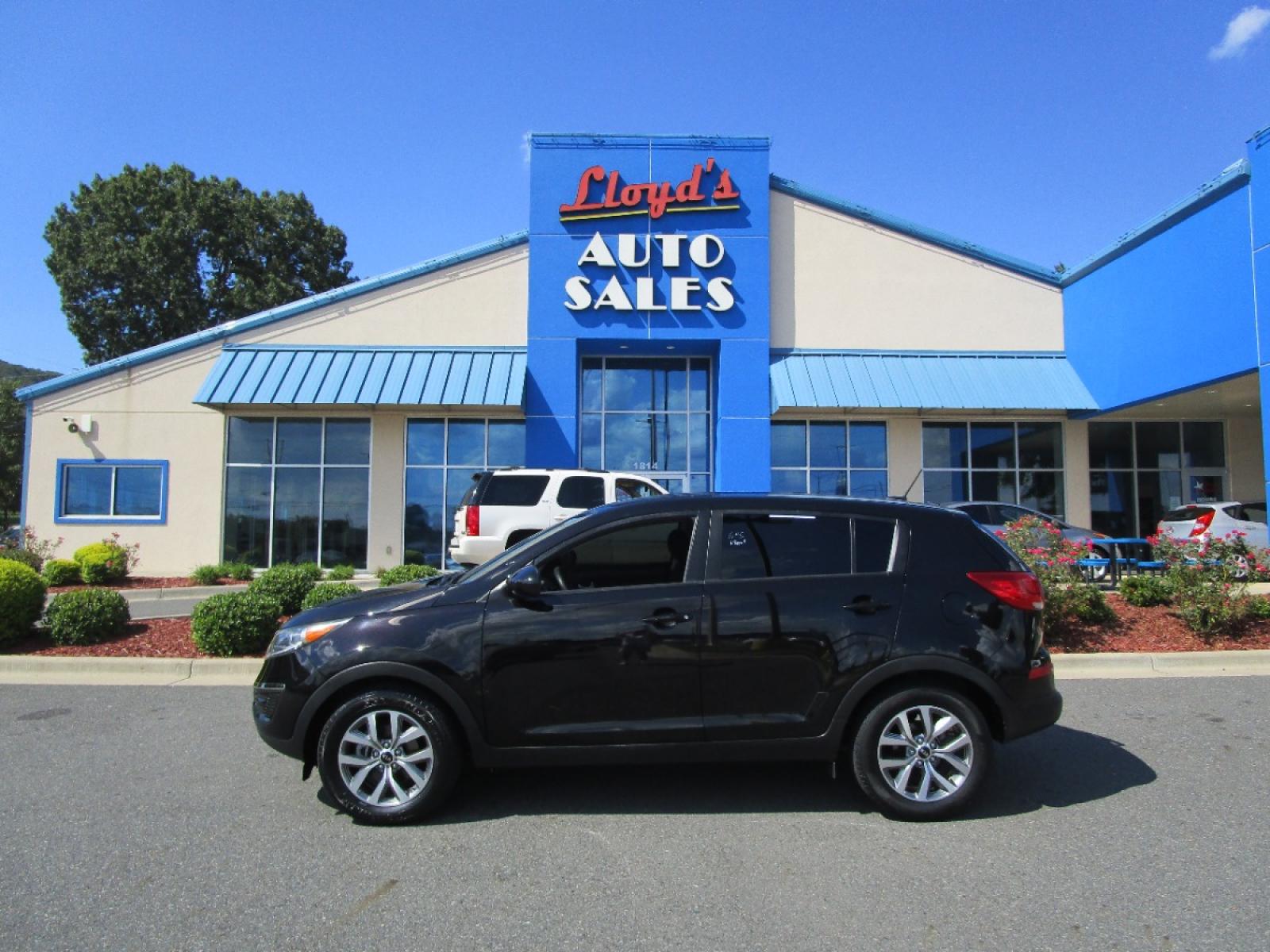 2016 BLACK /Black / Cloth Kia Sportage LX FWD (KNDPB3AC4G7) with an 2.4L V6 DOHC 24V engine, 6-Speed Automatic transmission, located at 1814 Albert Pike Road, Hot Springs, AR, 71913, (501) 623-1717, 34.494228, -93.094070 - Photo #0