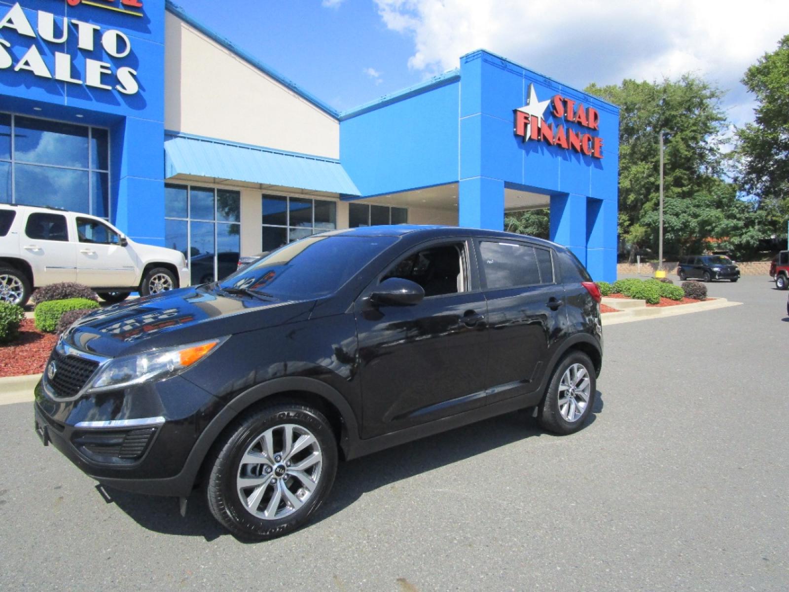 2016 BLACK /Black / Cloth Kia Sportage LX FWD (KNDPB3AC4G7) with an 2.4L V6 DOHC 24V engine, 6-Speed Automatic transmission, located at 1814 Albert Pike Road, Hot Springs, AR, 71913, (501) 623-1717, 34.494228, -93.094070 - Photo #1