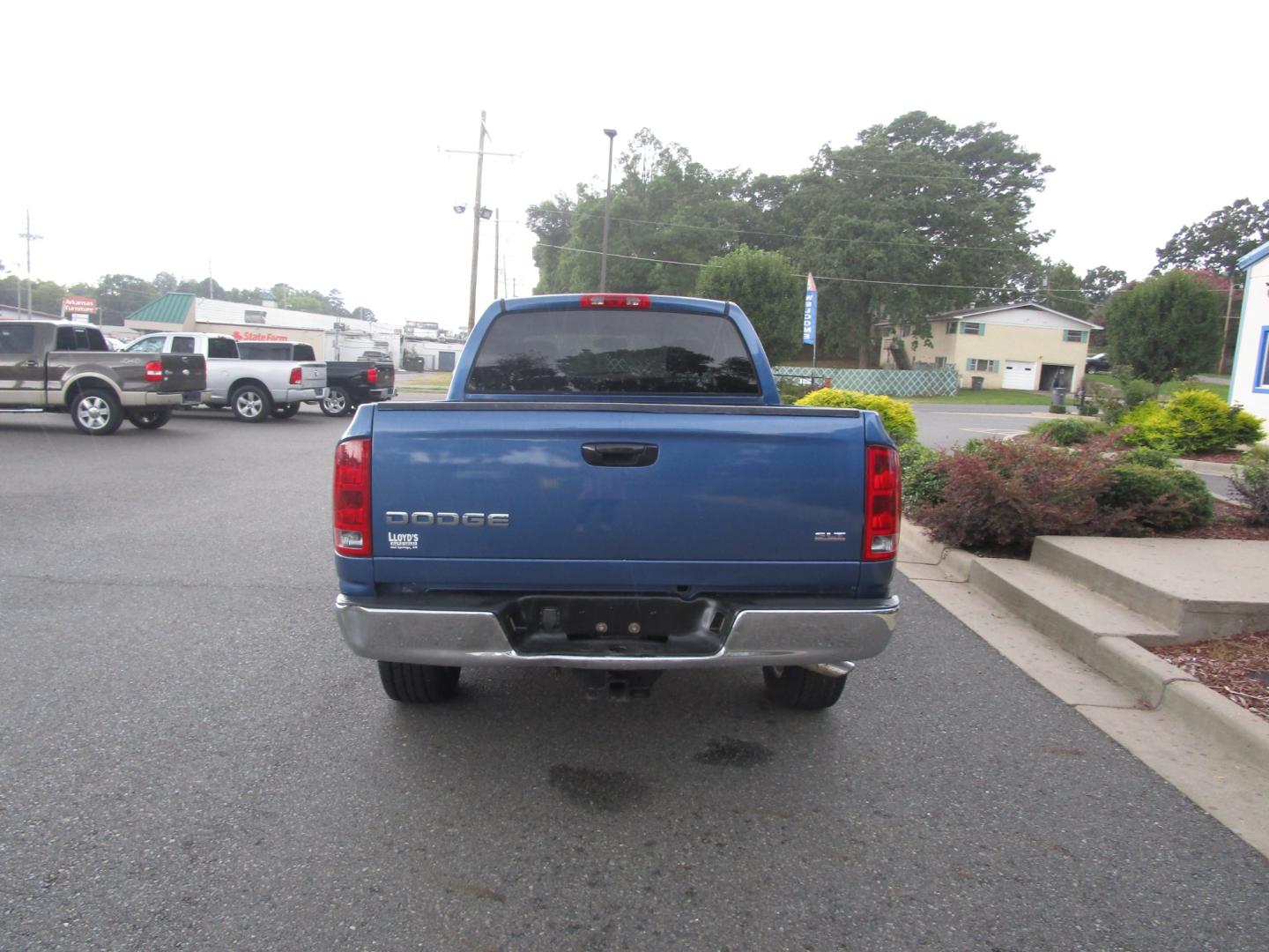 2004 Blue /Gray / Cloth Dodge Ram 1500 Laramie Quad Cab 2WD (1D7HA18N44S) with an 4.7L V8 SOHC 16V engine, 5-Speed Automatic Overdrive transmission, located at 1814 Albert Pike Road, Hot Springs, AR, 71913, (501) 623-1717, 34.494228, -93.094070 - Photo#3
