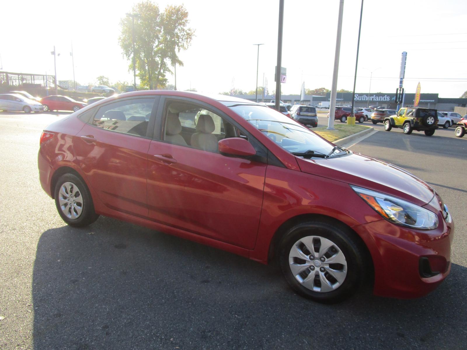 2015 RED /Tan / Cloth Hyundai Accent GLS 4-Door 6A (KMHCT4AEXFU) with an 1.6L L4 DOHC 16V engine, 6-Speed Automatic transmission, located at 1814 Albert Pike Road, Hot Springs, AR, 71913, (501) 623-1717, 34.494228, -93.094070 - Photo #3