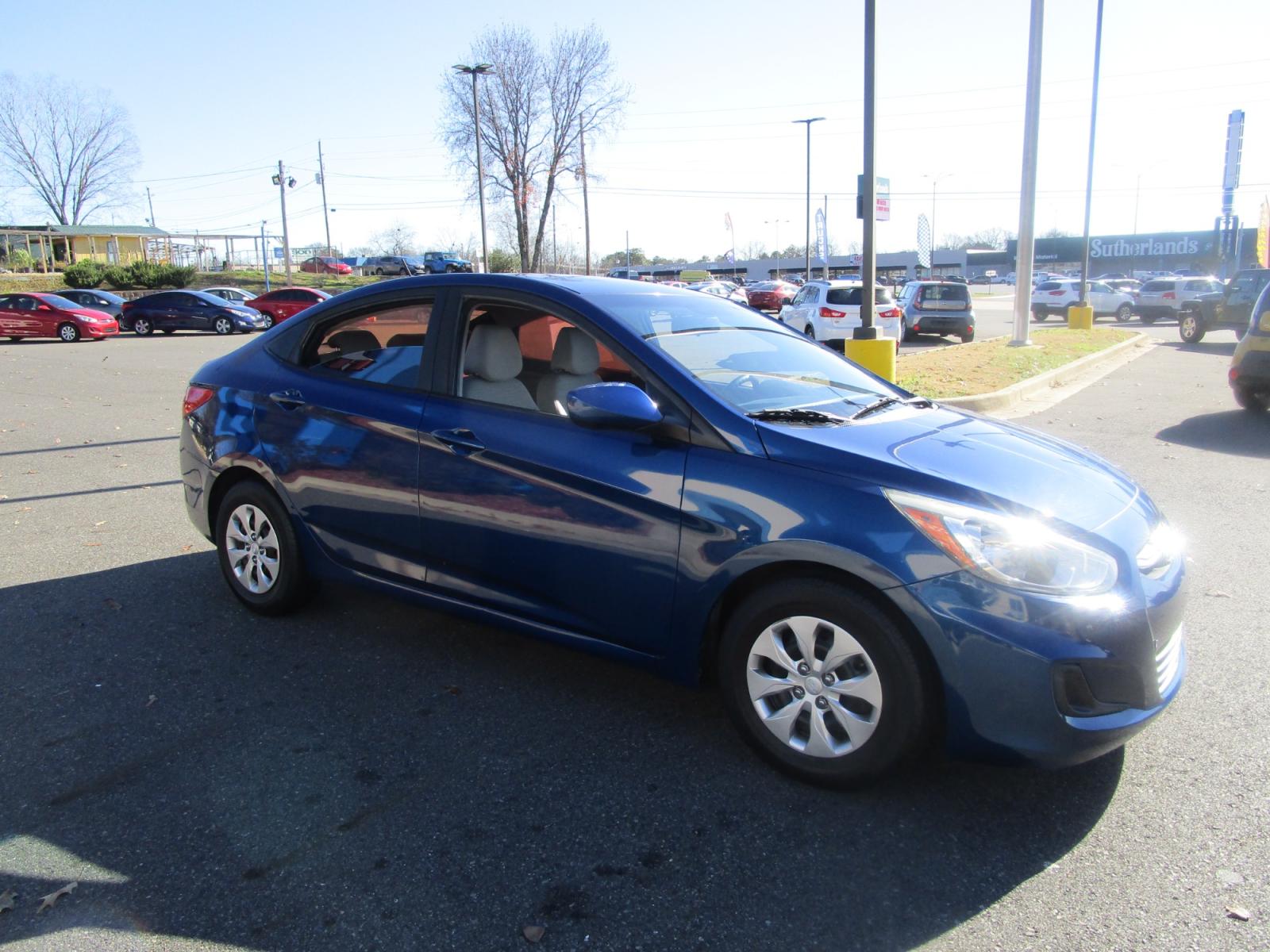 2016 Blue /Gray / Cloth Hyundai Accent SE 4-Door 6A (KMHCT4AE4GU) with an 1.6L L4 DOHC 16V engine, 6A transmission, located at 1814 Albert Pike Road, Hot Springs, AR, 71913, (501) 623-1717, 34.494228, -93.094070 - Photo #3
