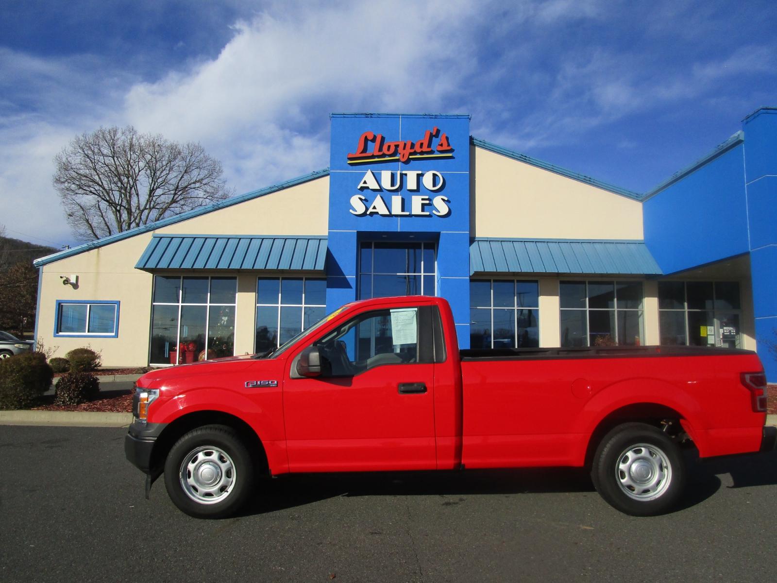 2018 RED /Black / Cloth Ford F-150 XL 8-ft. Bed 2WD (1FTMF1CB1JK) with an 3.3L V6 DOHC 24V engine, 6A transmission, located at 1814 Albert Pike Road, Hot Springs, AR, 71913, (501) 623-1717, 34.494228, -93.094070 - Photo #0