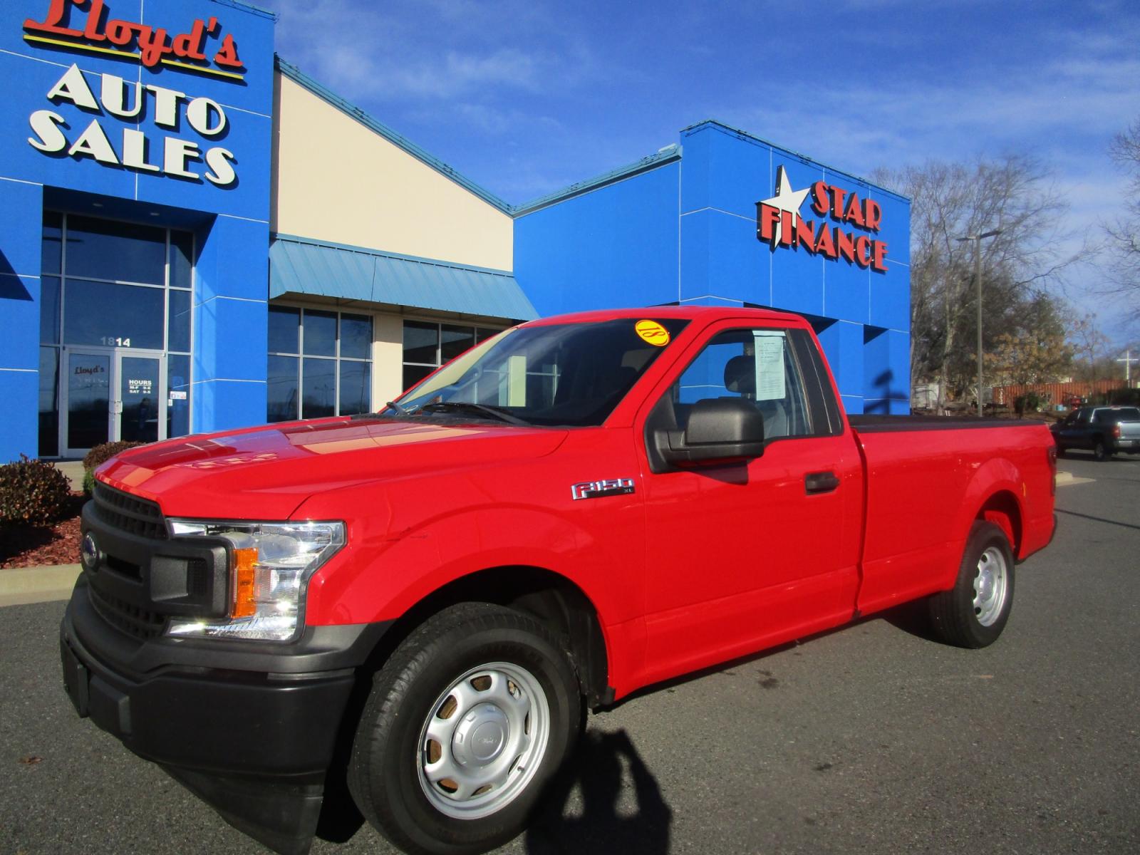 2018 RED /Black / Cloth Ford F-150 XL 8-ft. Bed 2WD (1FTMF1CB1JK) with an 3.3L V6 DOHC 24V engine, 6A transmission, located at 1814 Albert Pike Road, Hot Springs, AR, 71913, (501) 623-1717, 34.494228, -93.094070 - Photo #1