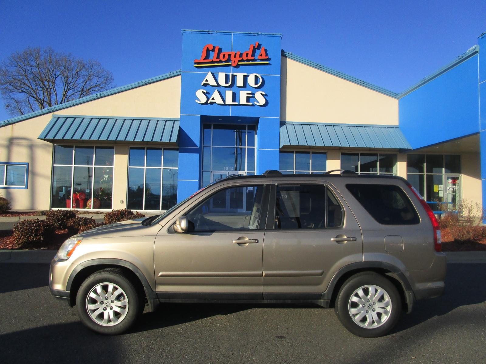 2006 Brown /Tan / Leather Honda CR-V SE 4WD AT (JHLRD78906C) with an 2.4L L4 DOHC 16V engine, 5-Speed Automatic Overdrive transmission, located at 1814 Albert Pike Road, Hot Springs, AR, 71913, (501) 623-1717, 34.494228, -93.094070 - Photo #0