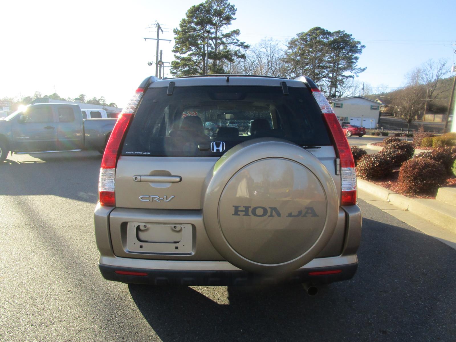 2006 Brown /Tan / Leather Honda CR-V SE 4WD AT (JHLRD78906C) with an 2.4L L4 DOHC 16V engine, 5-Speed Automatic Overdrive transmission, located at 1814 Albert Pike Road, Hot Springs, AR, 71913, (501) 623-1717, 34.494228, -93.094070 - Photo #3