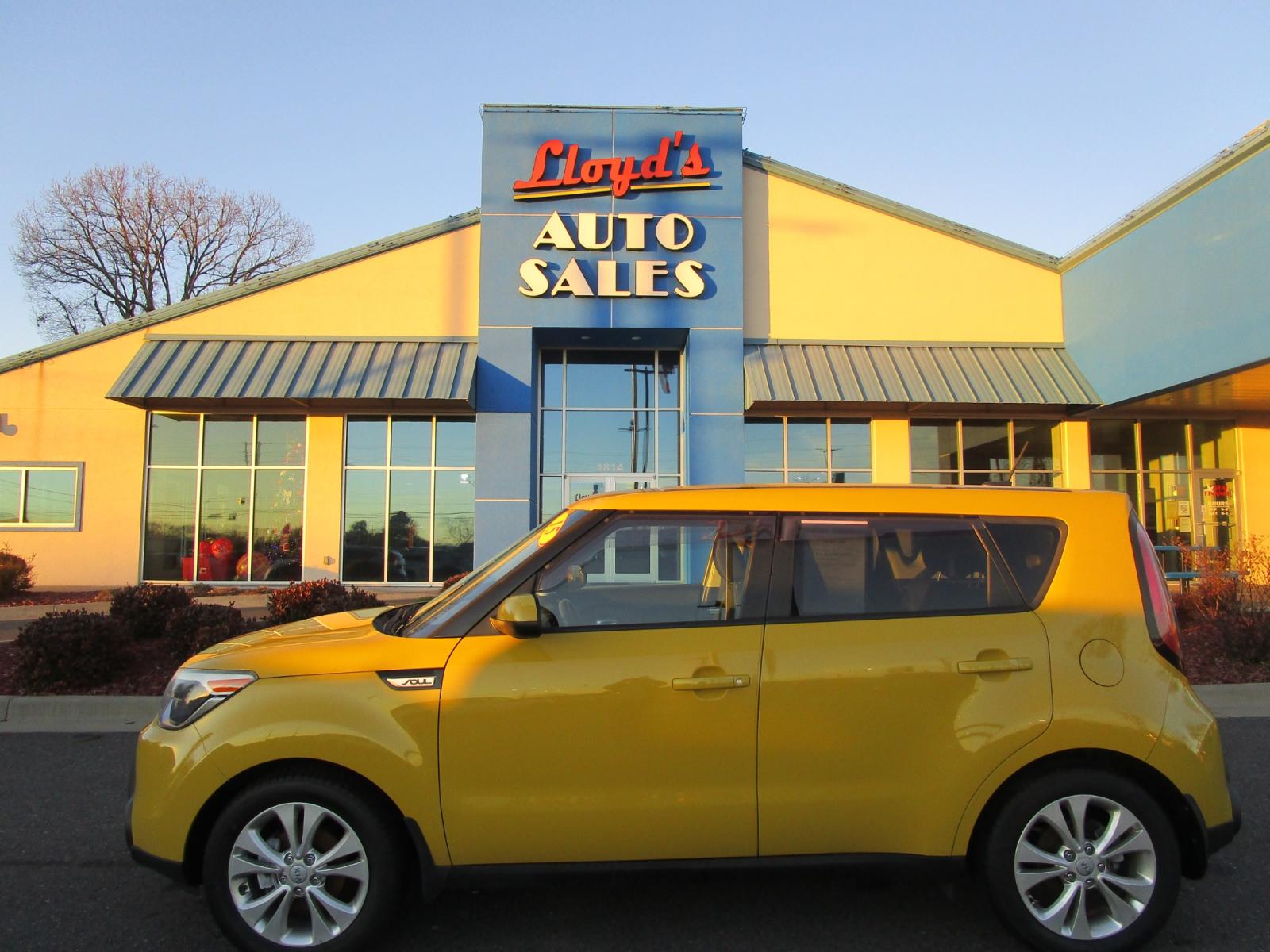 2015 Yellow /Black / Cloth Kia Soul + (KNDJP3A56F7) with an 2.0L L4 DOHC 16V engine, 6-Speed Automatic transmission, located at 1814 Albert Pike Road, Hot Springs, AR, 71913, (501) 623-1717, 34.494228, -93.094070 - Photo #0