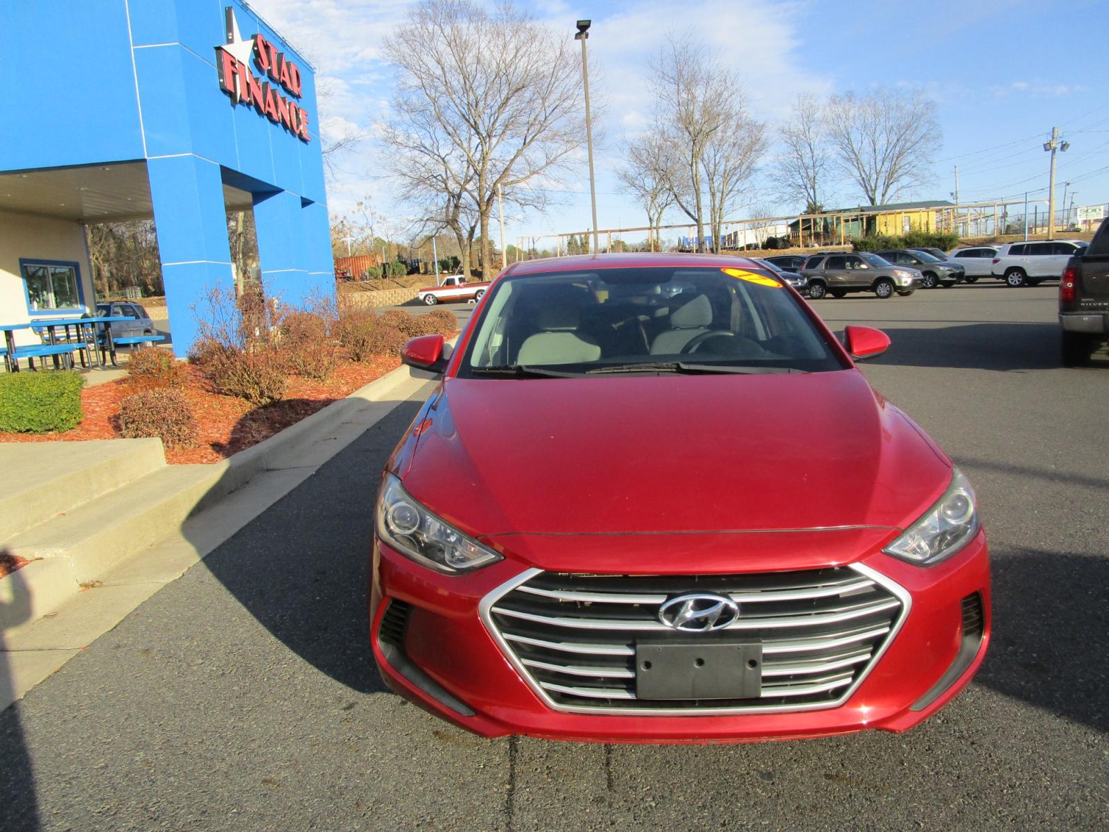 2017 MAROON /Gray / Cloth Hyundai Elantra SE 6AT (5NPD74LF0HH) with an 1.8L L4 DOHC 16V engine, 6A transmission, located at 1814 Albert Pike Road, Hot Springs, AR, 71913, (501) 623-1717, 34.494228, -93.094070 - Photo #2
