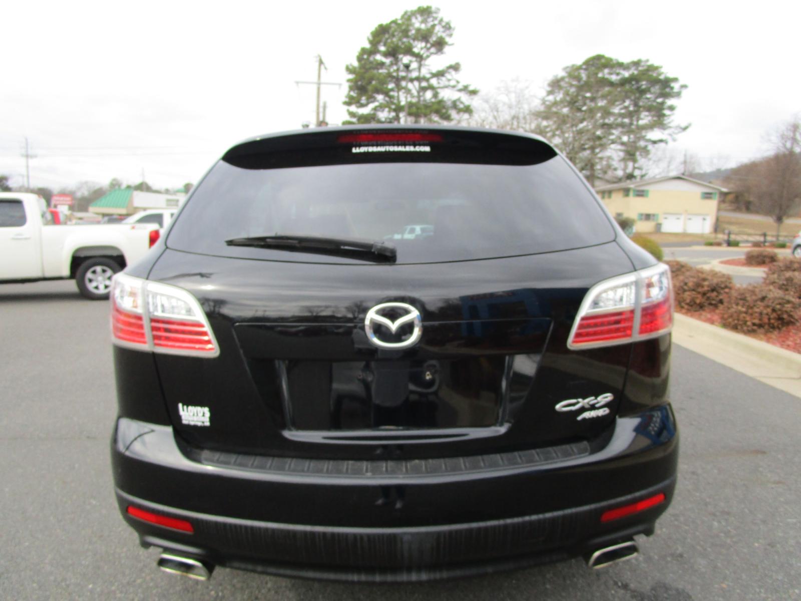2010 /Gray / Cloth Mazda CX-9 Grand Touring AWD (JM3TB3MV8A0) with an 3.7L V6 DOHC 24V engine, 6-Speed Automatic transmission, located at 1814 Albert Pike Road, Hot Springs, AR, 71913, (501) 623-1717, 34.494228, -93.094070 - Photo #4