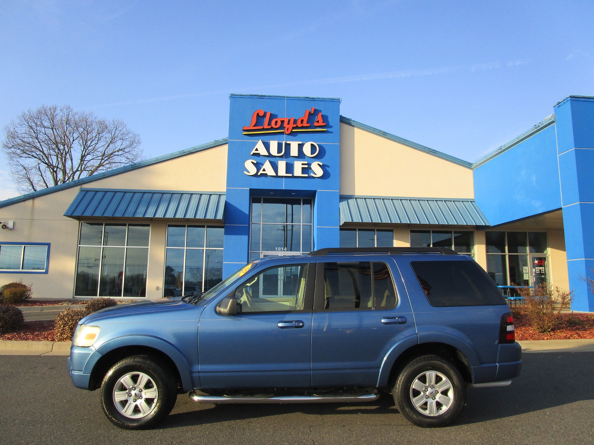 photo of 2009 Ford Explorer XLT 4.0L 2WD