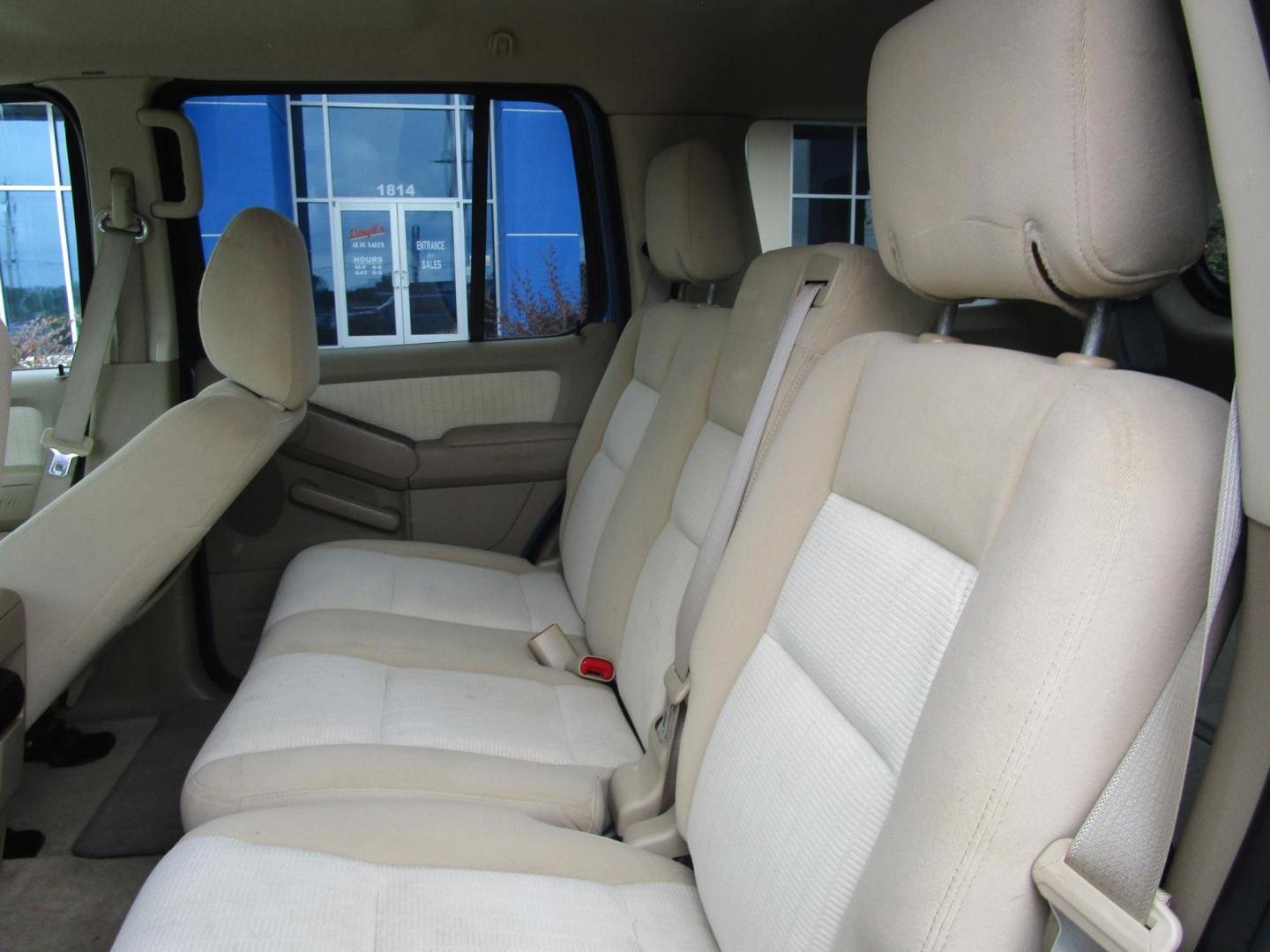 2009 Blue /Tan / Cloth Ford Explorer XLT 4.0L 2WD (1FMEU63E79U) with an 4.0L V6 SOHC 16V engine, 5-Speed Automatic transmission, located at 1814 Albert Pike Road, Hot Springs, AR, 71913, (501) 623-1717, 34.494228, -93.094070 - Photo#7