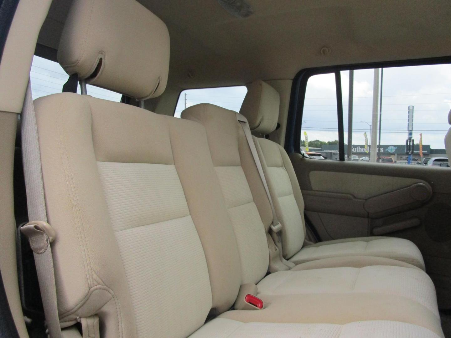 2009 Blue /Tan / Cloth Ford Explorer XLT 4.0L 2WD (1FMEU63E79U) with an 4.0L V6 SOHC 16V engine, 5-Speed Automatic transmission, located at 1814 Albert Pike Road, Hot Springs, AR, 71913, (501) 623-1717, 34.494228, -93.094070 - Photo#9