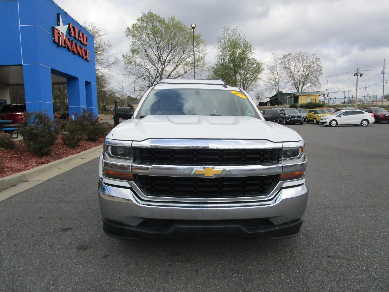 2017 /Gray / Cloth Chevrolet Silverado 1500 Work Truck Double Cab 2WD (1GCRCNEH1HZ) with an 4.3L V6 OHV 12V engine, 6A transmission, located at 1814 Albert Pike Road, Hot Springs, AR, 71913, (501) 623-1717, 34.494228, -93.094070 - Photo #2