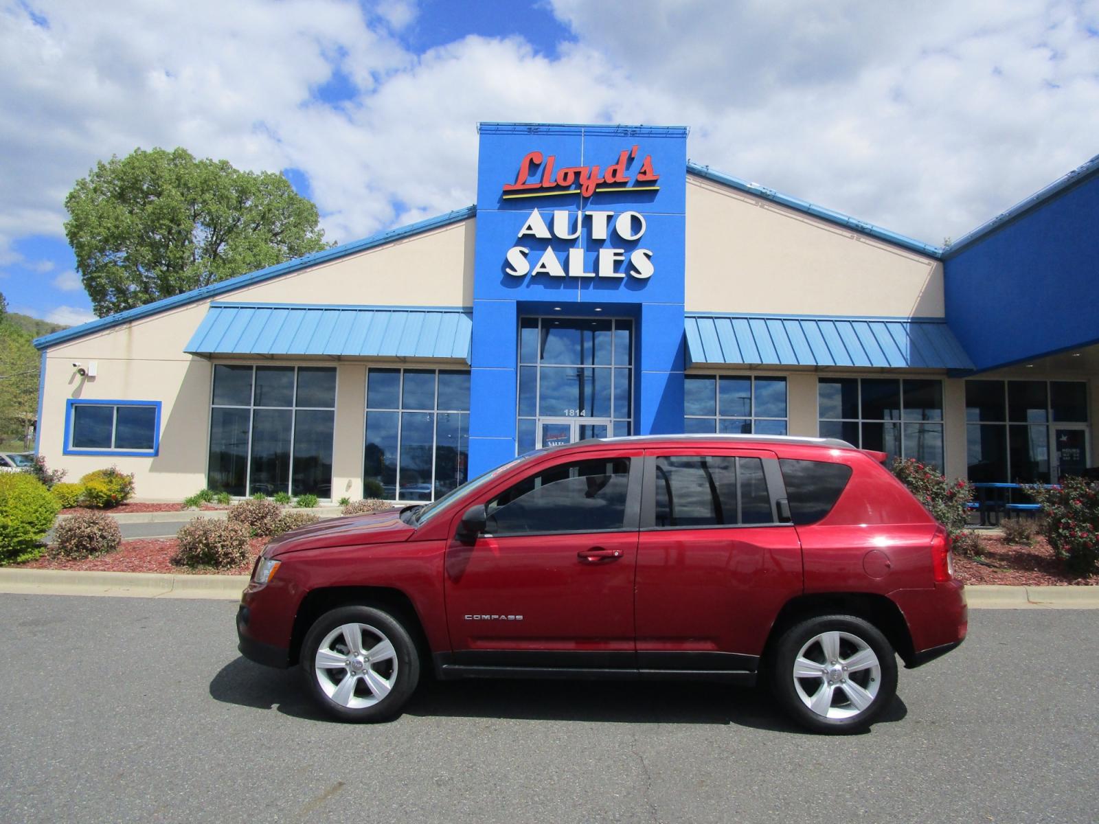 2013 MAROON /Gray / Cloth Jeep Compass Sport 4WD (1C4NJDBB1DD) with an 2.4L L4 DOHC 16V engine, located at 1814 Albert Pike Road, Hot Springs, AR, 71913, (501) 623-1717, 34.494228, -93.094070 - Photo #0