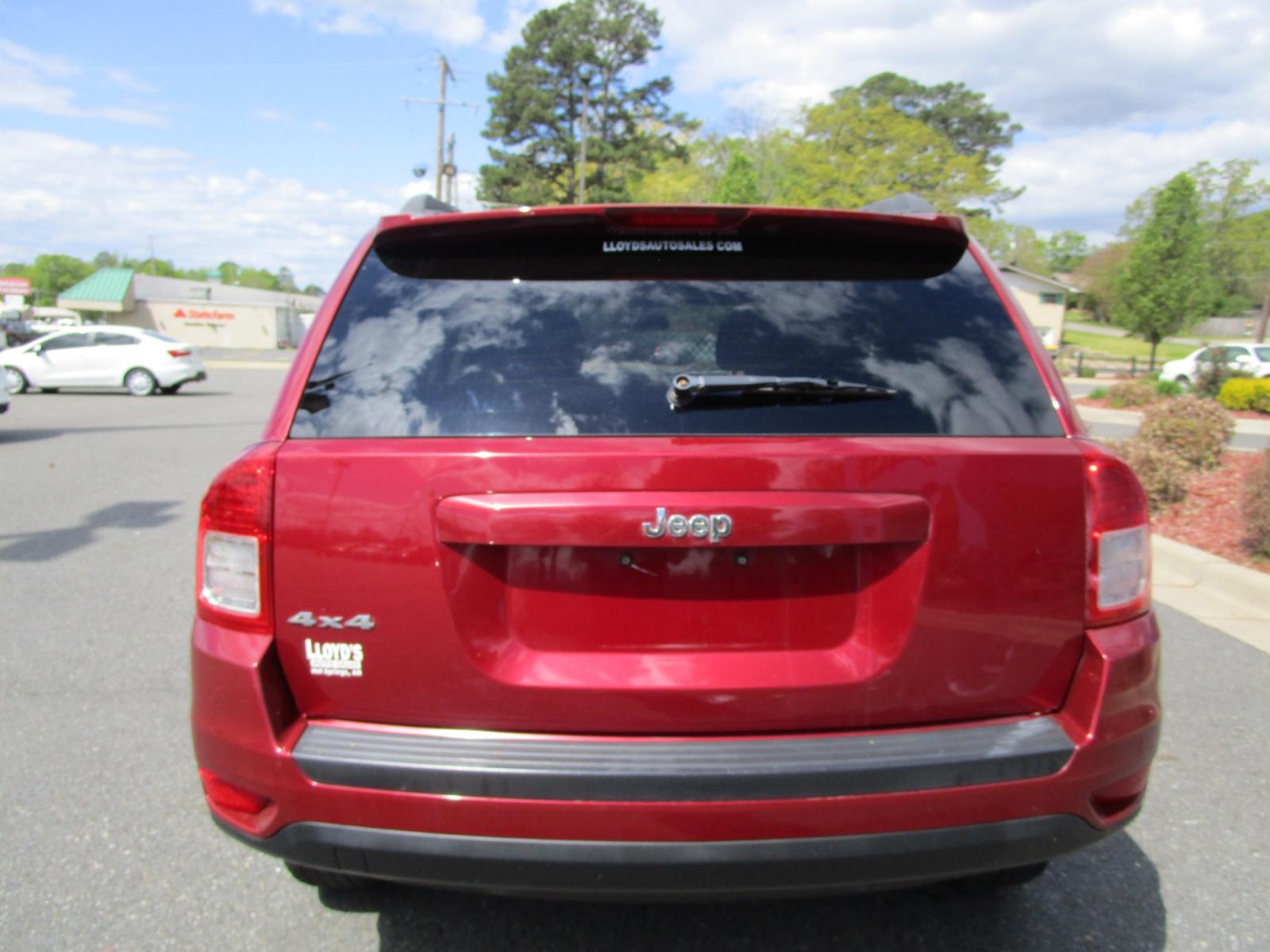 2013 MAROON /Gray / Cloth Jeep Compass Sport 4WD (1C4NJDBB1DD) with an 2.4L L4 DOHC 16V engine, located at 1814 Albert Pike Road, Hot Springs, AR, 71913, (501) 623-1717, 34.494228, -93.094070 - Photo #4