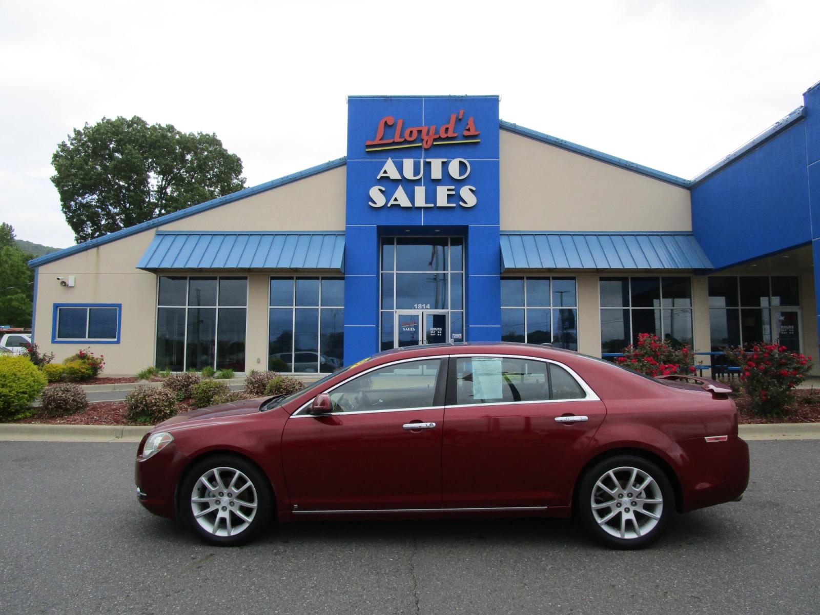 2009 MAROON /Tan / Leather Chevrolet Malibu LTZ (1G1ZK57739F) with an 3.6L V6 DOHC 24V engine, 6-Speed Automatic transmission, located at 1814 Albert Pike Road, Hot Springs, AR, 71913, (501) 623-1717, 34.494228, -93.094070 - Photo #0
