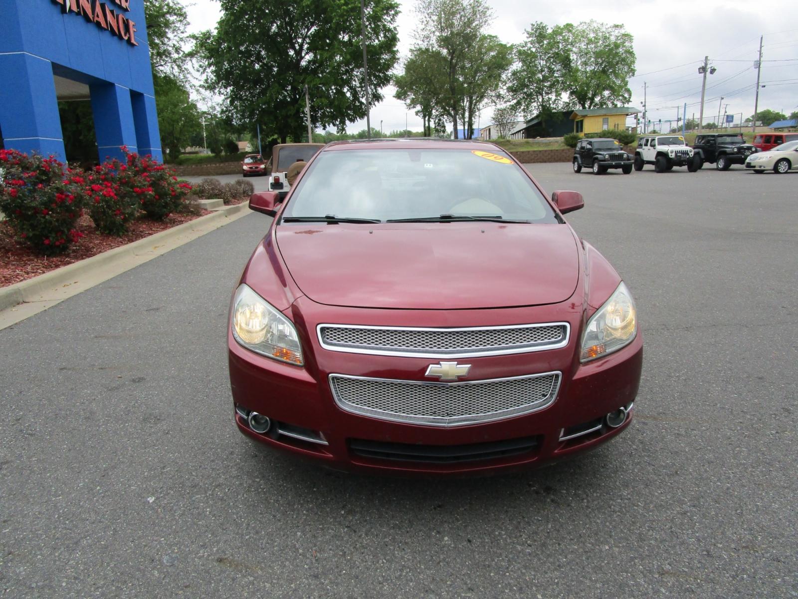 2009 MAROON /Tan / Leather Chevrolet Malibu LTZ (1G1ZK57739F) with an 3.6L V6 DOHC 24V engine, 6-Speed Automatic transmission, located at 1814 Albert Pike Road, Hot Springs, AR, 71913, (501) 623-1717, 34.494228, -93.094070 - Photo #2