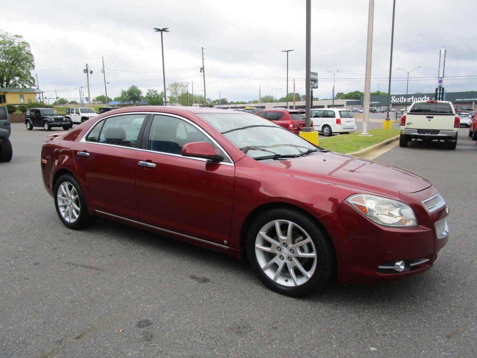 2009 MAROON /Tan / Leather Chevrolet Malibu LTZ (1G1ZK57739F) with an 3.6L V6 DOHC 24V engine, 6-Speed Automatic transmission, located at 1814 Albert Pike Road, Hot Springs, AR, 71913, (501) 623-1717, 34.494228, -93.094070 - Photo #3
