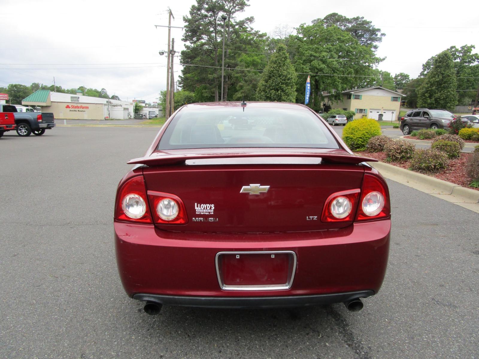 2009 MAROON /Tan / Leather Chevrolet Malibu LTZ (1G1ZK57739F) with an 3.6L V6 DOHC 24V engine, 6-Speed Automatic transmission, located at 1814 Albert Pike Road, Hot Springs, AR, 71913, (501) 623-1717, 34.494228, -93.094070 - Photo #4
