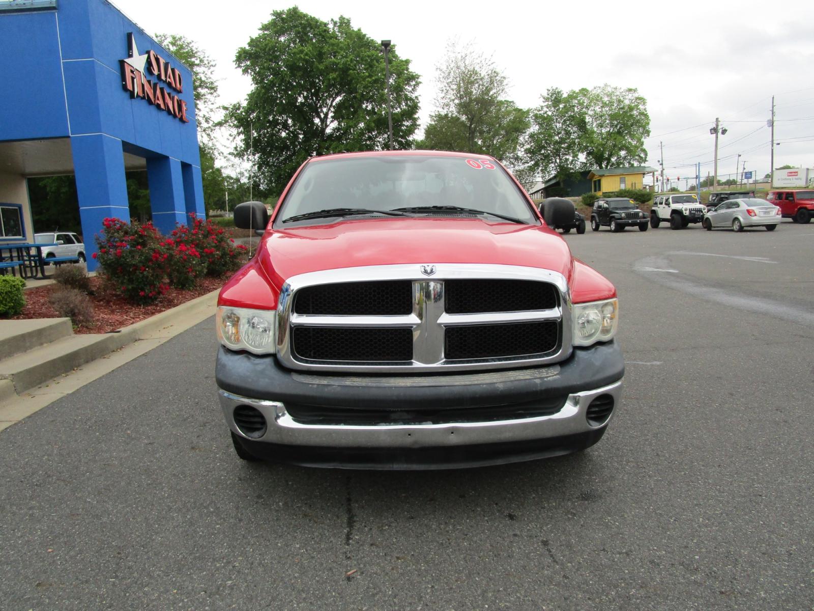 2005 RED /Gray / Cloth Dodge Ram 1500 ST Long Bed 2WD (1D7HA16K15J) with an 3.7L V6 SOHC 12V engine, located at 1814 Albert Pike Road, Hot Springs, AR, 71913, (501) 623-1717, 34.494228, -93.094070 - Photo #2