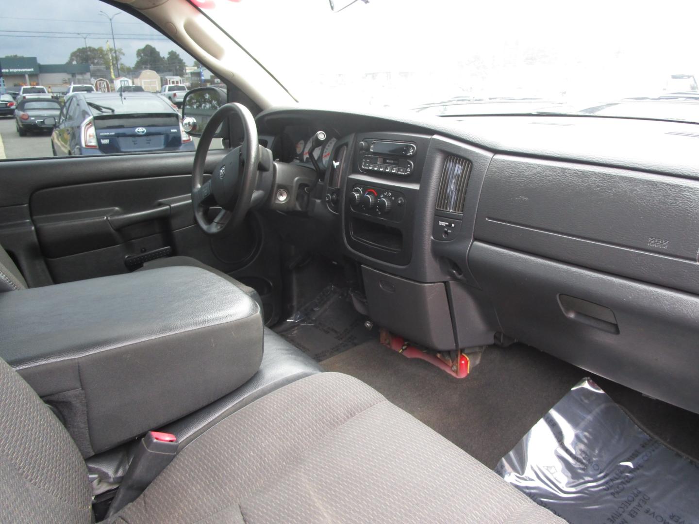 2005 RED /Gray / Cloth Dodge Ram 1500 ST Long Bed 2WD (1D7HA16K15J) with an 3.7L V6 SOHC 12V engine, located at 1814 Albert Pike Road, Hot Springs, AR, 71913, (501) 623-1717, 34.494228, -93.094070 - Photo#5