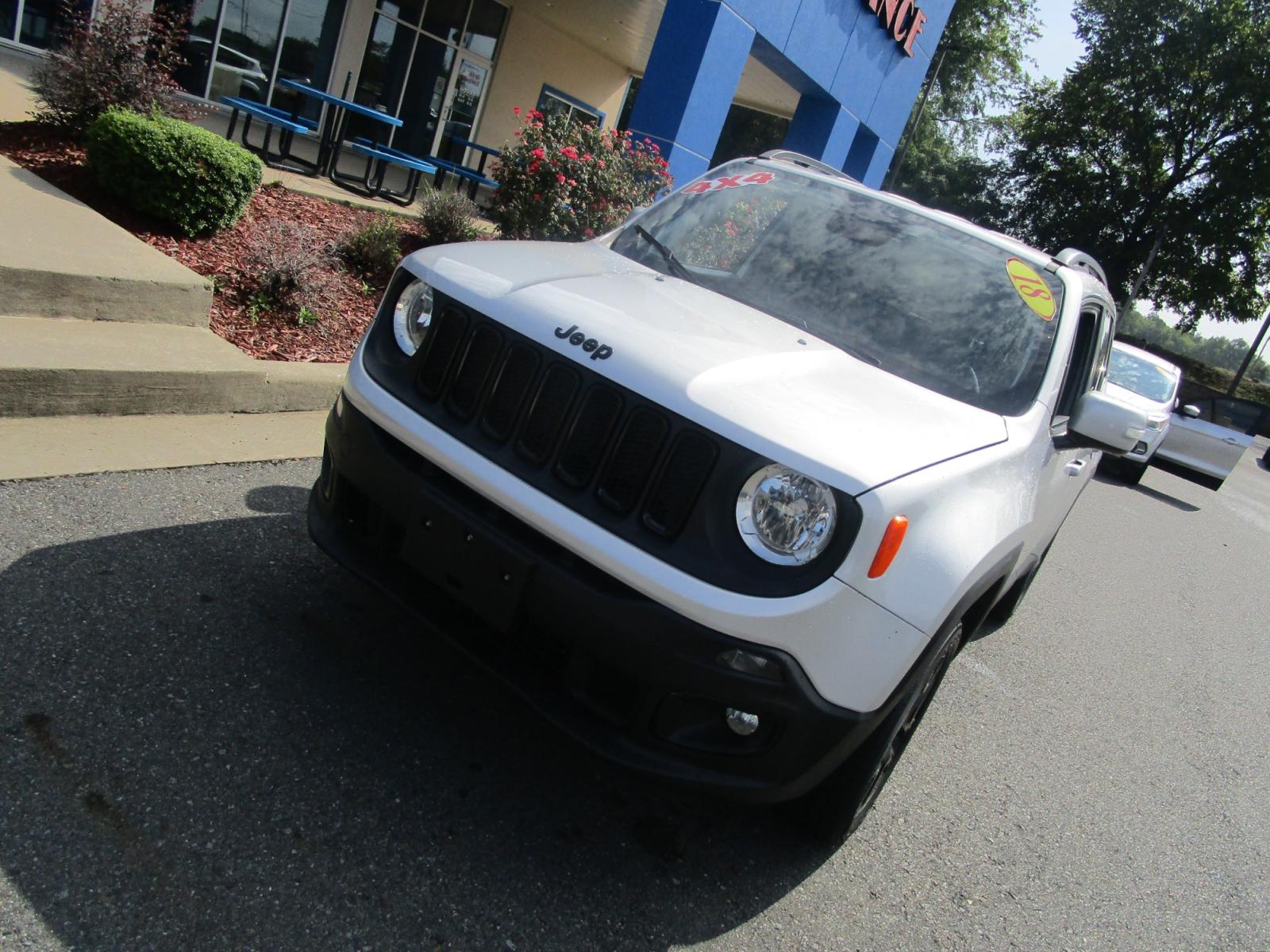 2018 SILVER /Black / Leather Jeep Renegade Latitude 4WD (ZACCJBBB3JP) with an 2.4L L4 DOHC 16V engine, 6M transmission, located at 1814 Albert Pike Road, Hot Springs, AR, 71913, (501) 623-1717, 34.494228, -93.094070 - Photo #0