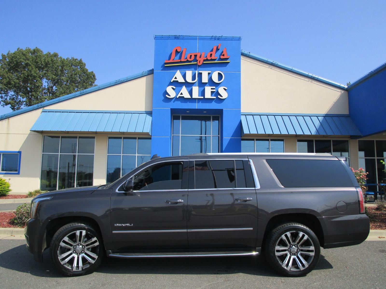 2017 BLACK /Gray / Leather GMC Yukon XL Denali 2WD (1GKS1HKJ8HR) with an 6.2L V8 OHV 16V engine, 6A transmission, located at 1814 Albert Pike Road, Hot Springs, AR, 71913, (501) 623-1717, 34.494228, -93.094070 - Photo #0