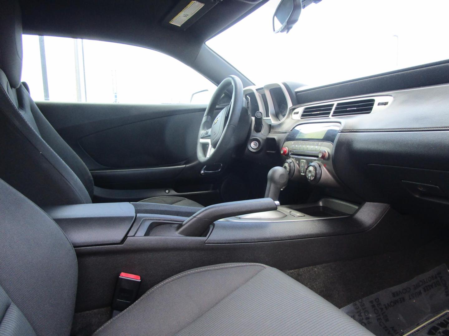 2012 SILVER /Black/Cloth Chevrolet Camaro Coupe 1LT (2G1FB1E34C9) with an 3.6L V6 DOHC 24V FFV engine, 6-Speed Automatic transmission, located at 1814 Albert Pike Road, Hot Springs, AR, 71913, (501) 623-1717, 34.494228, -93.094070 - Photo#8