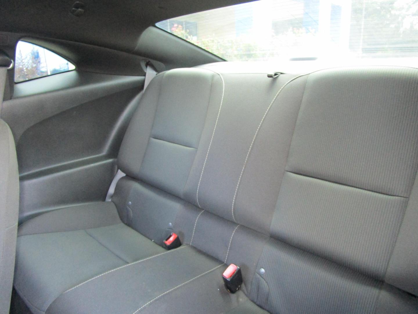 2012 SILVER /Black/Cloth Chevrolet Camaro Coupe 1LT (2G1FB1E34C9) with an 3.6L V6 DOHC 24V FFV engine, 6-Speed Automatic transmission, located at 1814 Albert Pike Road, Hot Springs, AR, 71913, (501) 623-1717, 34.494228, -93.094070 - Photo#7