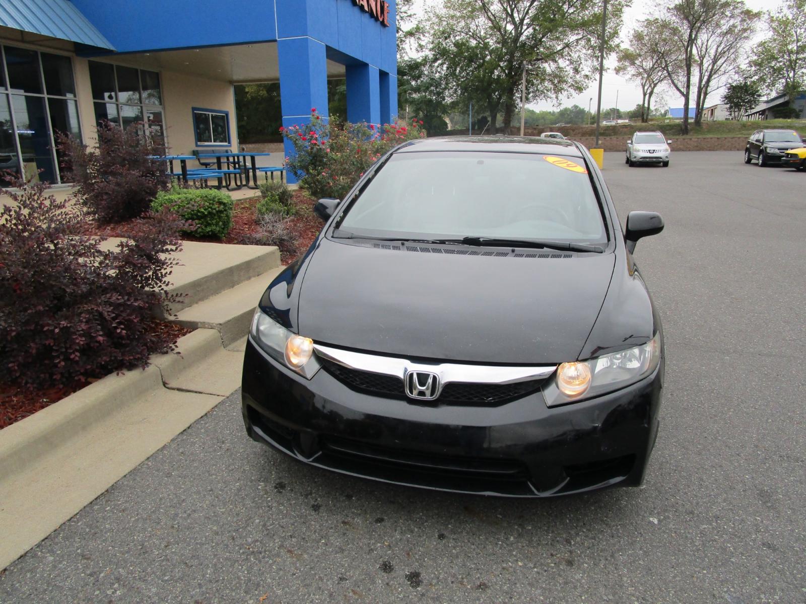2009 BLACK Honda Civic LX Sedan 5-Speed AT (19XFA16509E) with an 1.8L L4 SOHC 16V engine, 5-Speed Automatic Overdrive transmission, located at 1814 Albert Pike Road, Hot Springs, AR, 71913, (501) 623-1717, 34.494228, -93.094070 - Photo #1