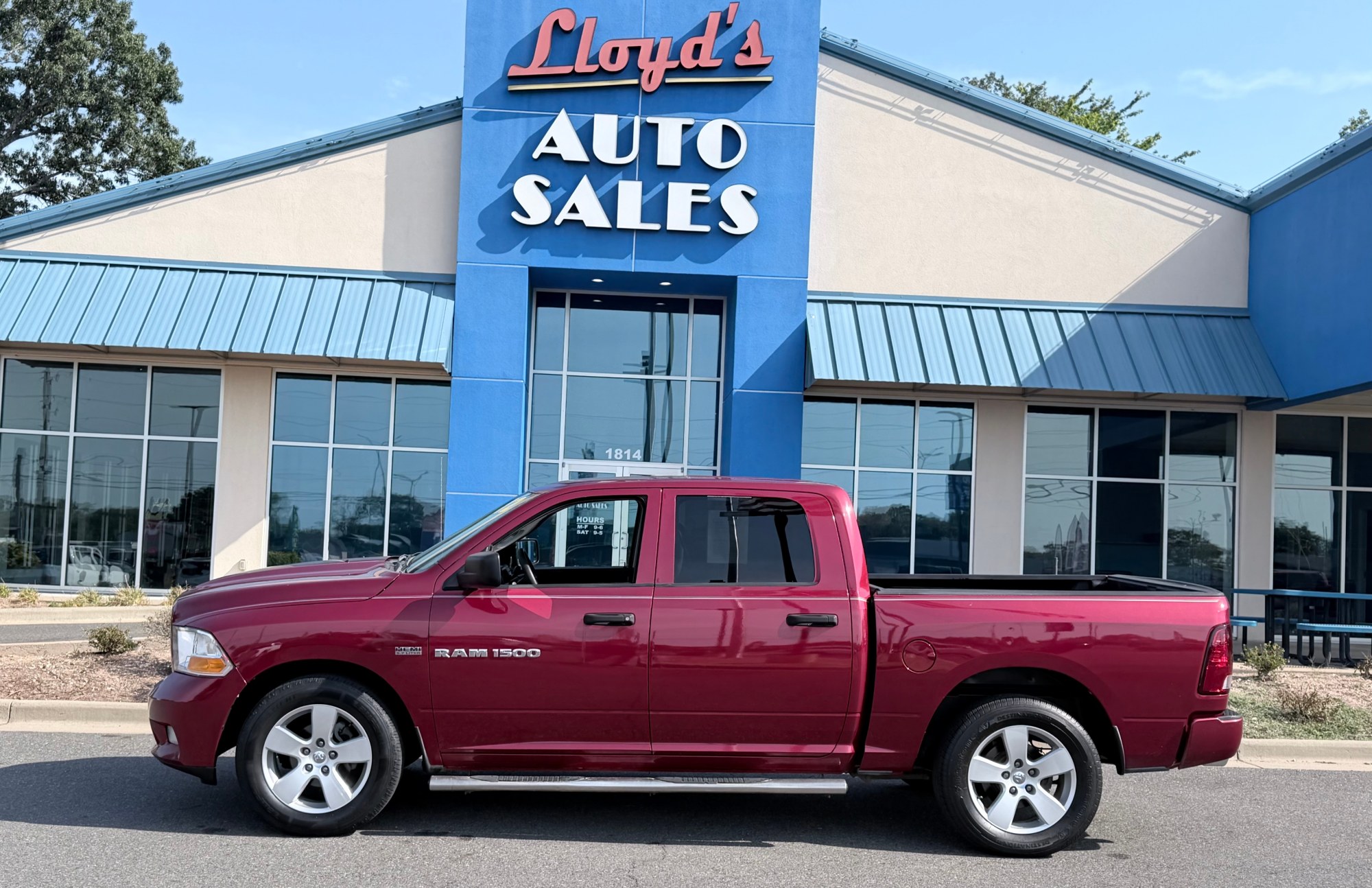 photo of 2012 Ram 1500 ST Crew Cab 2WD