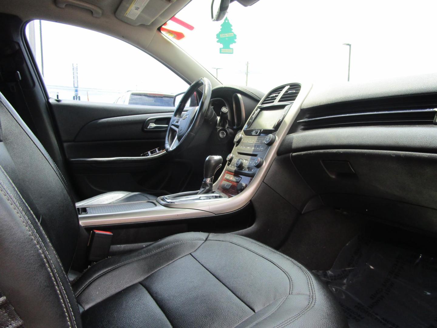 2013 RED Chevrolet Malibu ECO 2SA (1G11F5RR6DF) with an 2.4L L4 DOHC 16V engine, 6-Speed Automatic transmission, located at 1814 Albert Pike Road, Hot Springs, AR, 71913, (501) 623-1717, 34.494228, -93.094070 - Photo#8