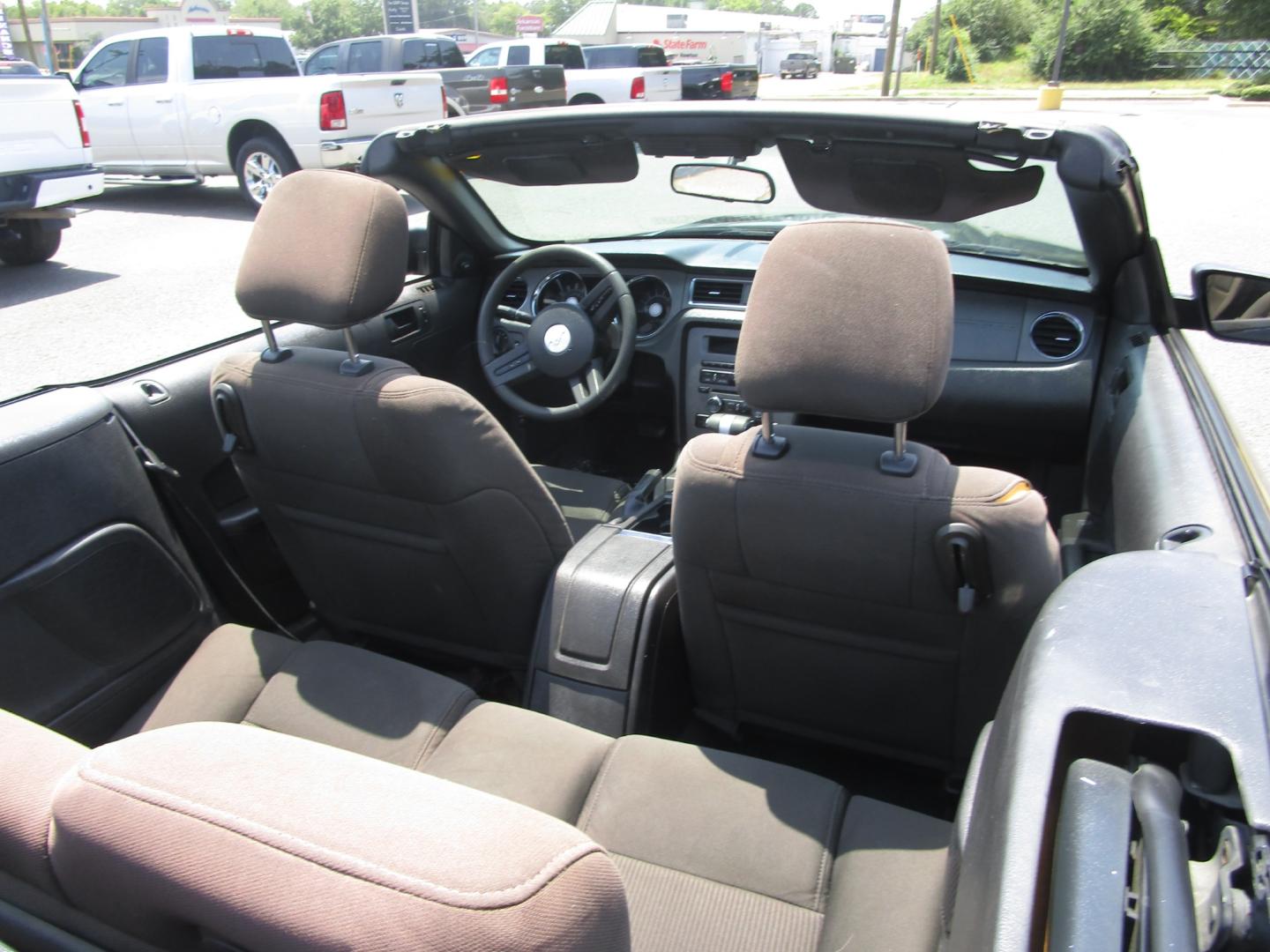 2010 BLACK /Black/Cloth Ford Mustang SPORT (1ZVBP8EN3A5) with an 4.0L V6 OHC 12V engine, 5 SPEED AUTOMATIC transmission, located at 1814 Albert Pike Road, Hot Springs, AR, 71913, (501) 623-1717, 34.494228, -93.094070 - Photo#9
