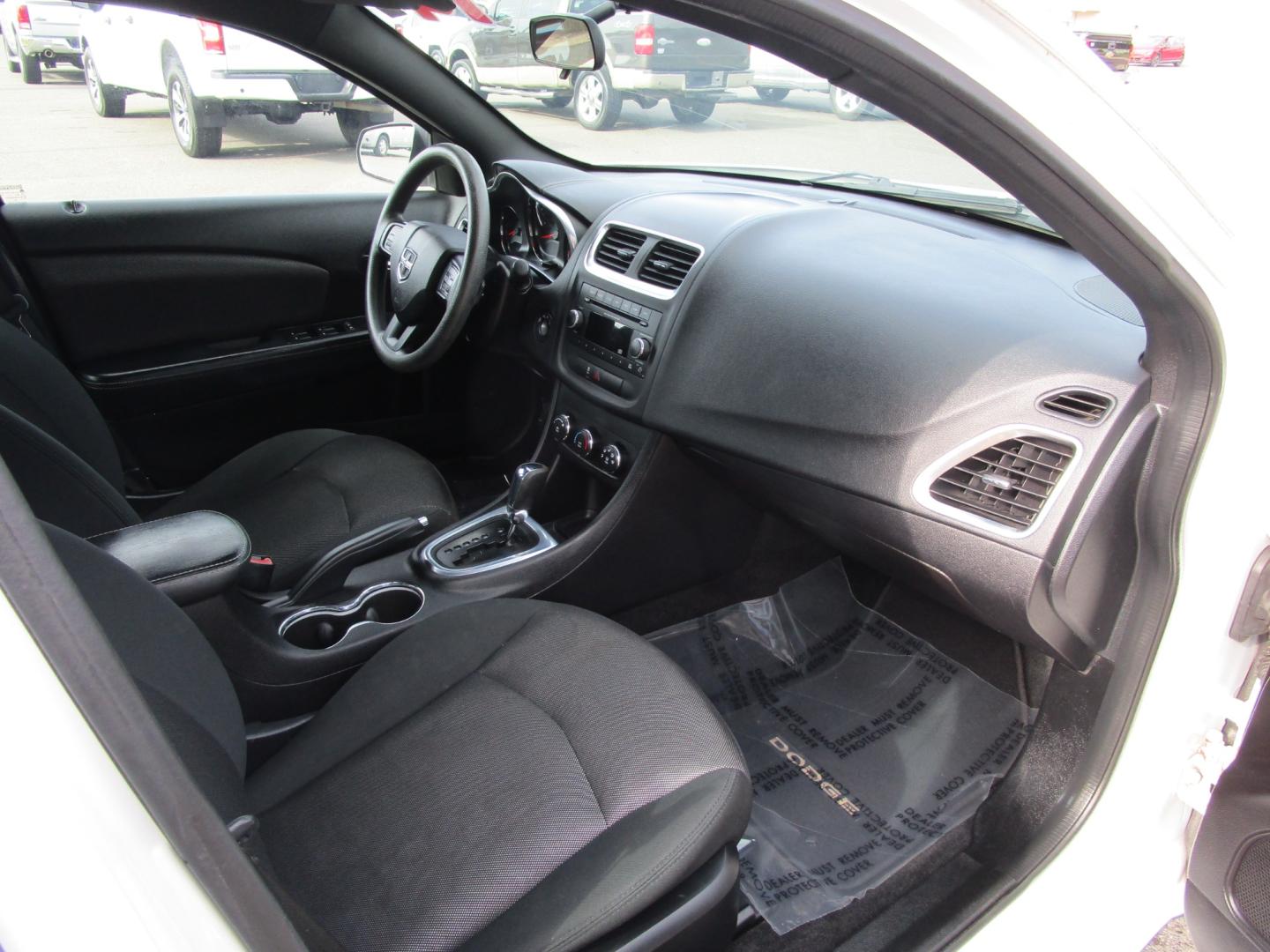 2014 WHITE /Black/Cloth Dodge Avenger SE (1C3CDZABXEN) with an 2.4L L4 DOHC 16V engine, 4-Speed Automatic transmission, located at 1814 Albert Pike Road, Hot Springs, AR, 71913, (501) 623-1717, 34.494228, -93.094070 - One owner 2014 Dodge Avenger is in excellent condition and ready to be driven off the lot. It has a 2.4L 14 F DOHC 16V 4 speed Automatic Transmission. It is Front Wheel Drive. And great on gas mileage. - Photo#6