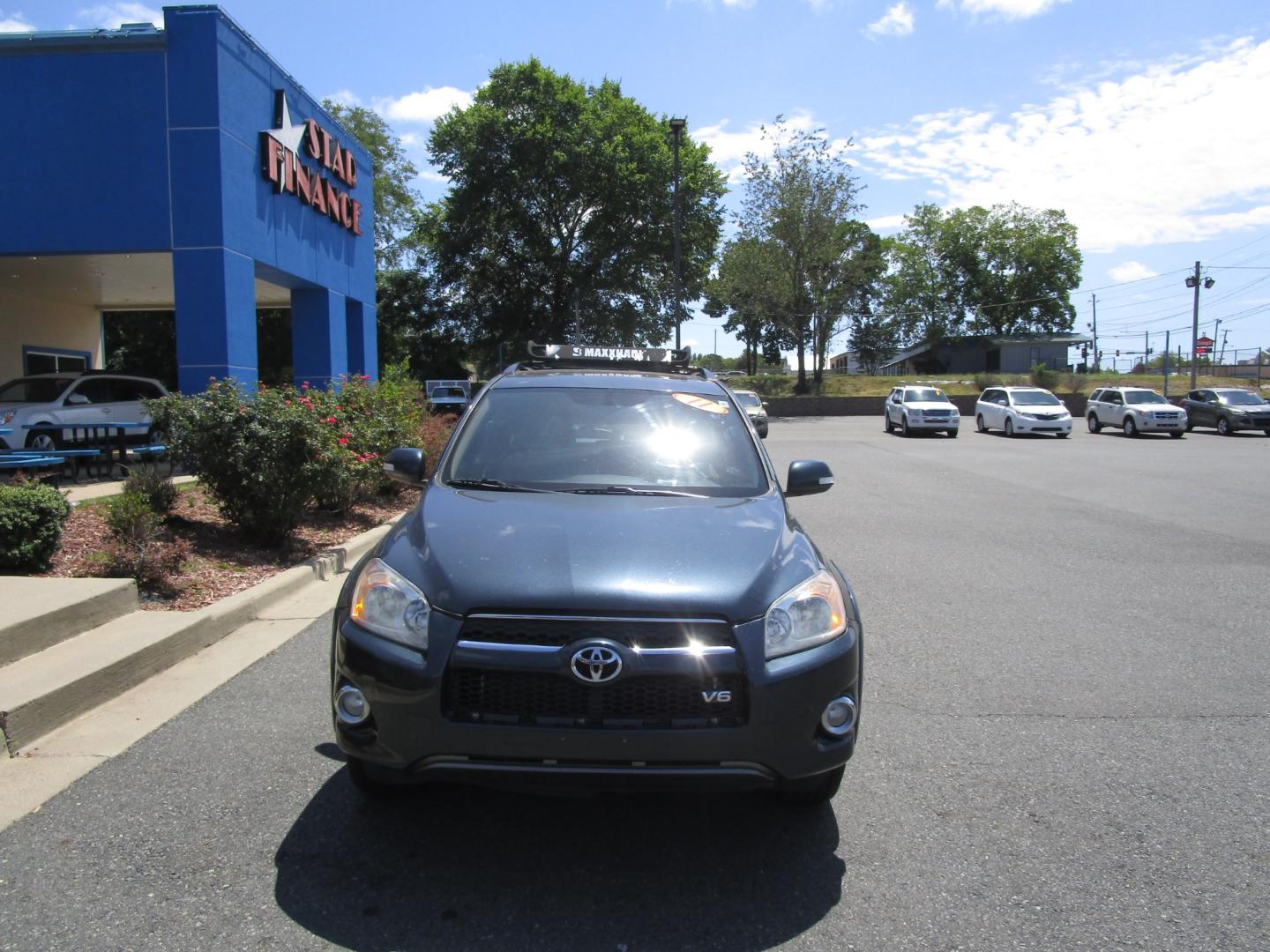 2011 Blue Toyota RAV4 Limited V6 2WD (2T3YK4DV0BW) with an 3.5L V6 DOHC 24V engine, 5-Speed Automatic transmission, located at 1814 Albert Pike Road, Hot Springs, AR, 71913, (501) 623-1717, 34.494228, -93.094070 - Photo#1