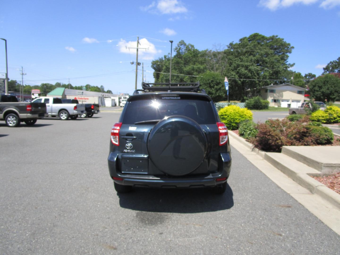 2011 Blue Toyota RAV4 Limited V6 2WD (2T3YK4DV0BW) with an 3.5L V6 DOHC 24V engine, 5-Speed Automatic transmission, located at 1814 Albert Pike Road, Hot Springs, AR, 71913, (501) 623-1717, 34.494228, -93.094070 - Photo#3