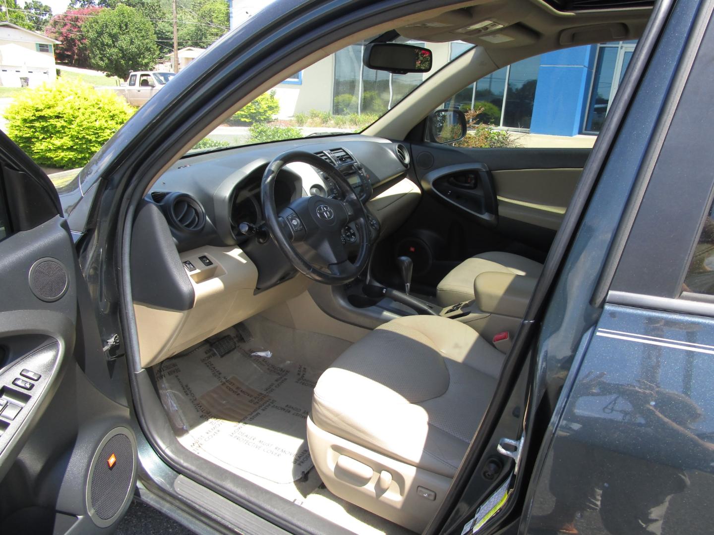 2011 Blue Toyota RAV4 Limited V6 2WD (2T3YK4DV0BW) with an 3.5L V6 DOHC 24V engine, 5-Speed Automatic transmission, located at 1814 Albert Pike Road, Hot Springs, AR, 71913, (501) 623-1717, 34.494228, -93.094070 - Photo#4