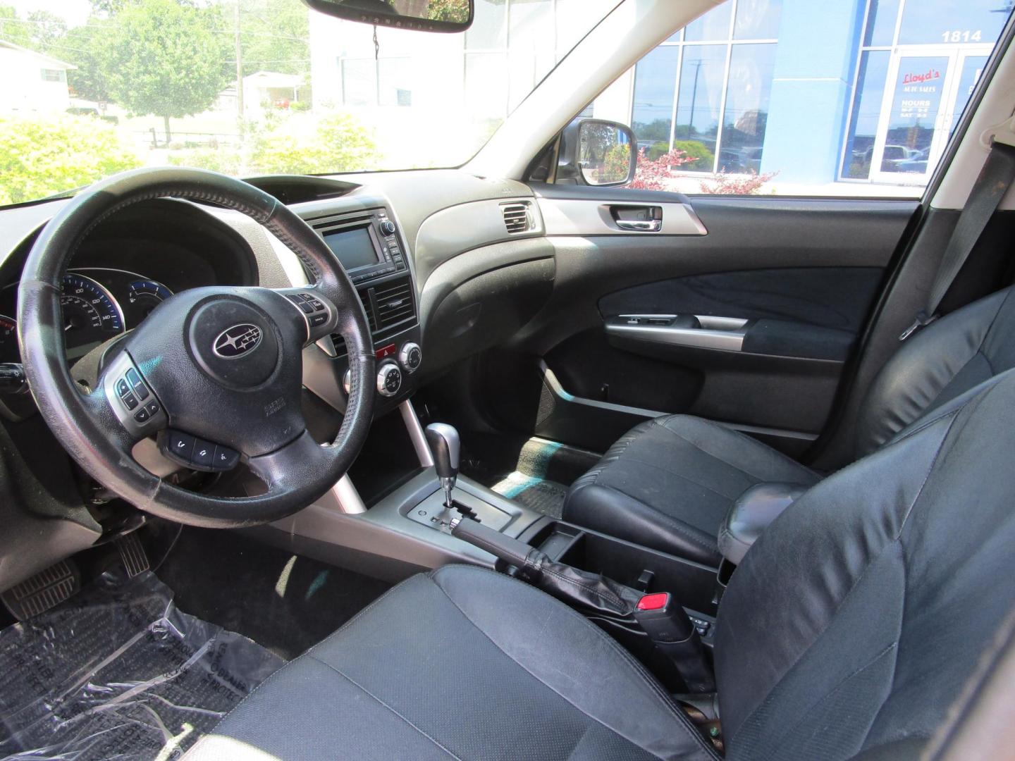 2013 SILVER /Black / Leather Subaru Forester 2.5X Limited (JF2SHAEC7DH) with an 2.5L H4 SOHC 16V engine, Continuously Variable Transmission transmission, located at 1814 Albert Pike Road, Hot Springs, AR, 71913, (501) 623-1717, 34.494228, -93.094070 - 2013 Subaru Forester 2.5X Limited. 4 Door SUV 2.5L H4 F SOHC 16V Gasoline All Wheel Drive - Photo#6
