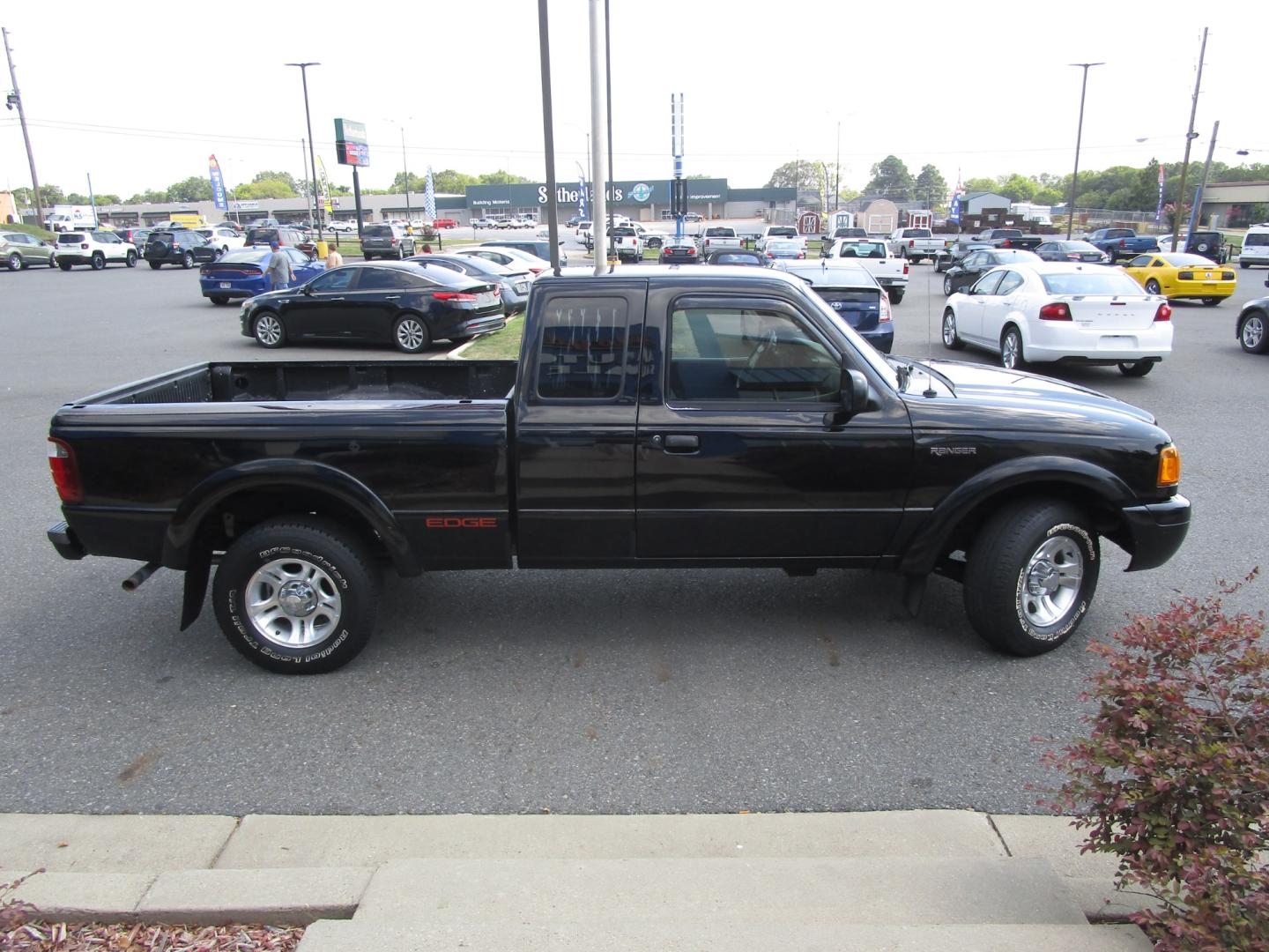 2002 BLACK /Tan / Cloth Ford Ranger XL, XLT EDGE, EDGE (1FTYR14V02P) with an 3.0L V6 OHV 12V engine, 5 SPEED AUTOMATIC transmission, located at 1814 Albert Pike Road, Hot Springs, AR, 71913, (501) 623-1717, 34.494228, -93.094070 - 2002 Ford Ranger Club Cab Pickup 3.0L V6 F Flex Fuel Rear Wheel Drive - Photo#2