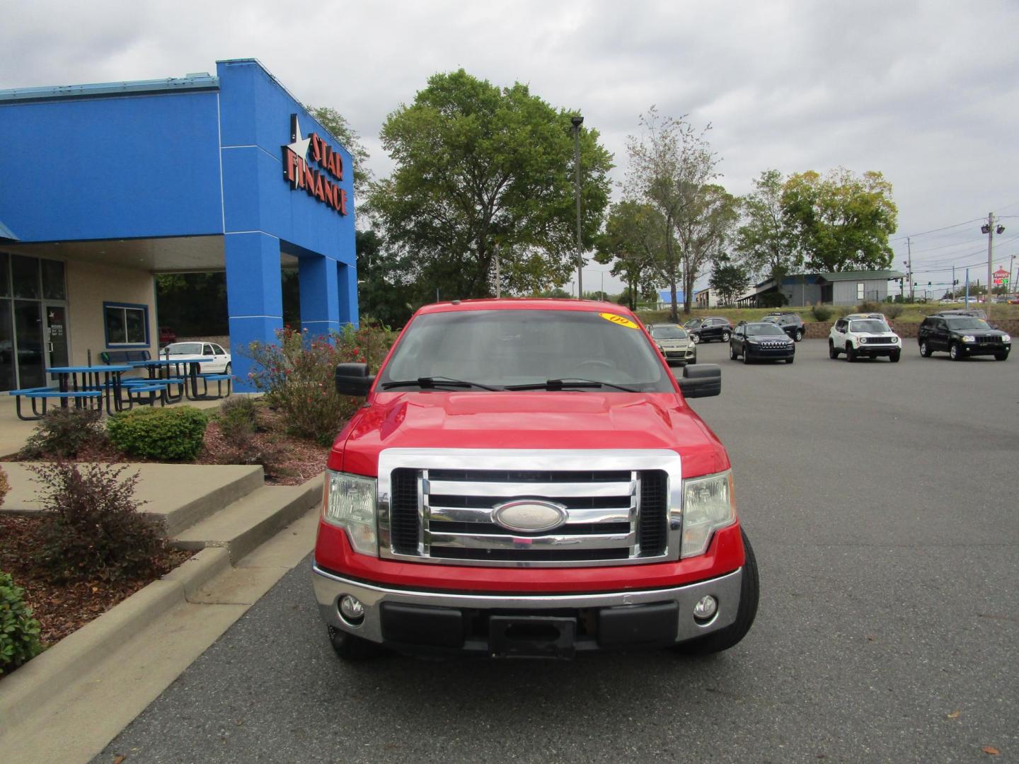 2009 RED /Tan / Cloth Ford F-150 Lariat SuperCab 5.5-ft. Bed 2WD (1FTRX12899K) , 4-Speed Automatic transmission, located at 1814 Albert Pike Road, Hot Springs, AR, 71913, (501) 623-1717, 34.494228, -93.094070 - 2009 Ford F-150 XLT 4 Door Extended Cab Pickup 4.6L V8 F SOHC 24V Gasoline Rear Wheel Drive - Photo#1